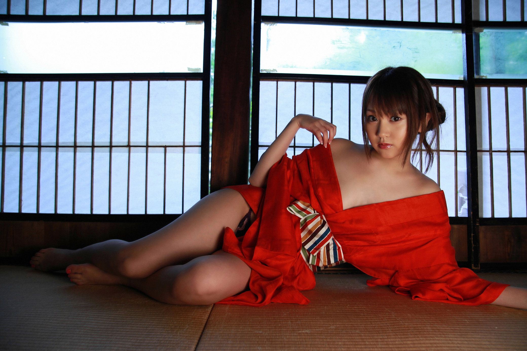 浜田翔子《禁断の柔肌》 [YS Web] Vol.328