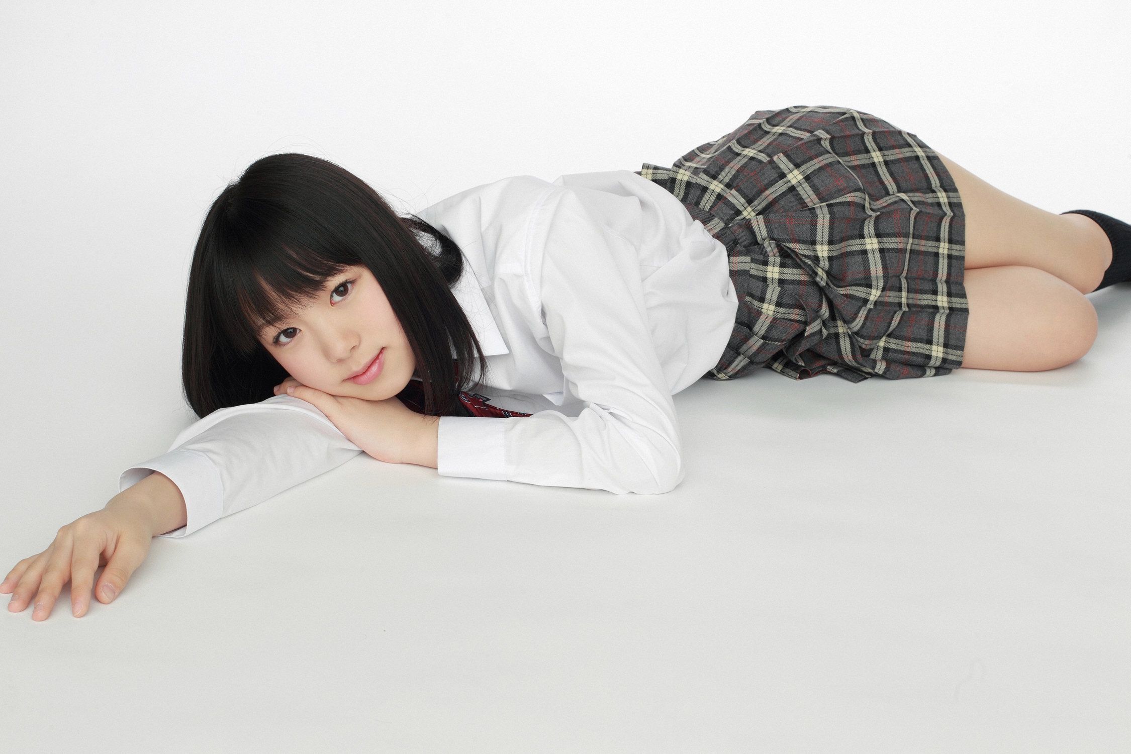 山下菜菜子/新実菜々子《桃色ピュア少女エントリー!!》 [YS Web] Vol.351