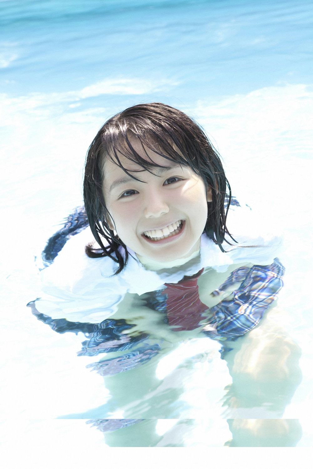 小池里奈《放課後ヒロイン》 [YS Web] Vol.352