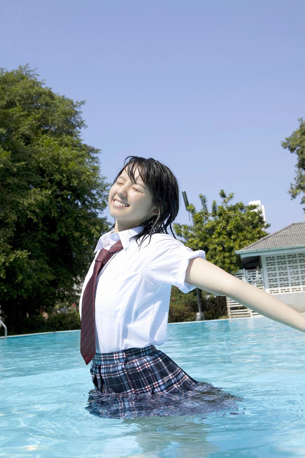 小池里奈《放課後ヒロイン》 [YS Web] Vol.352