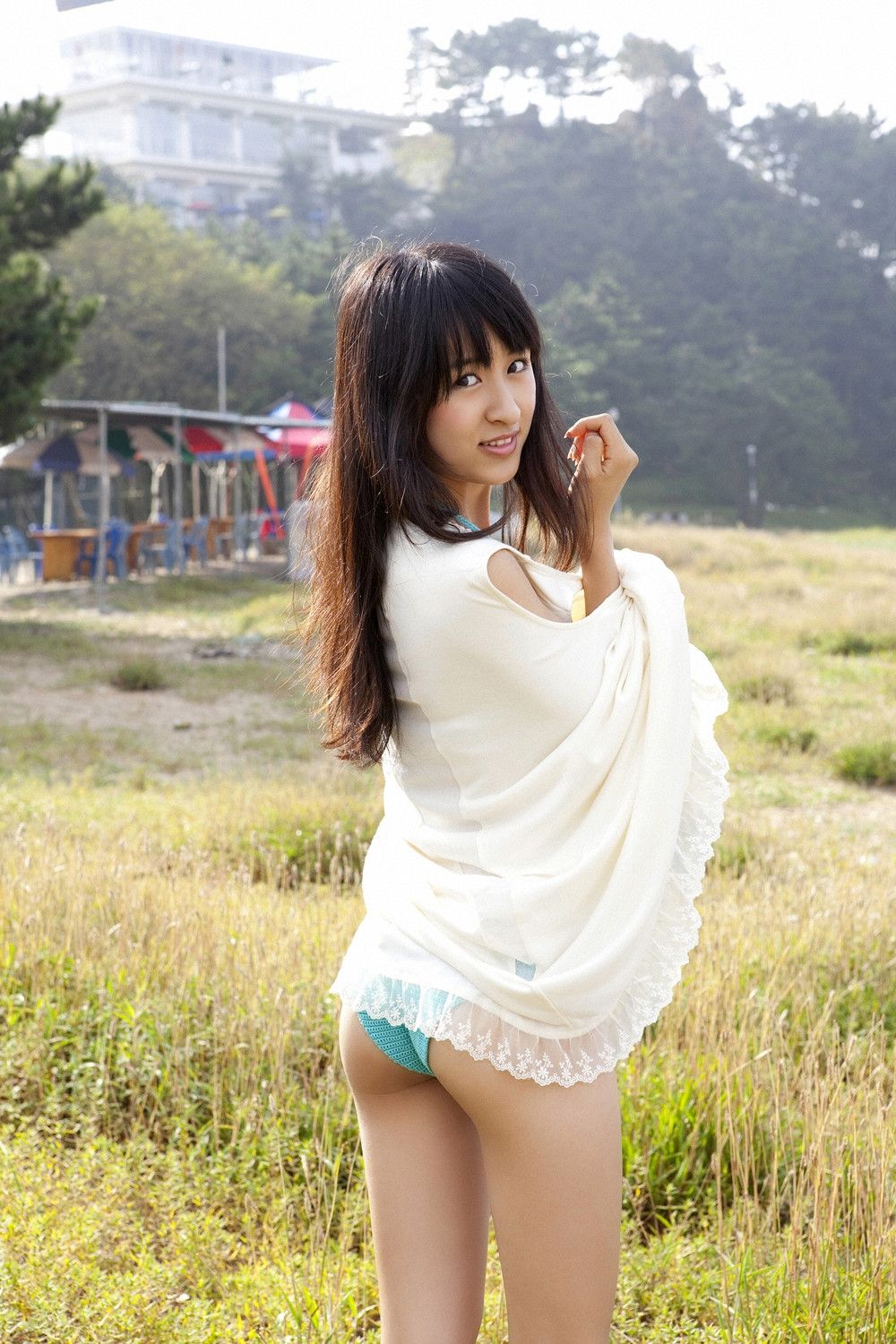 入矢麻衣《一瞬で恋に落ちた!!》 [YS Web] Vol.386