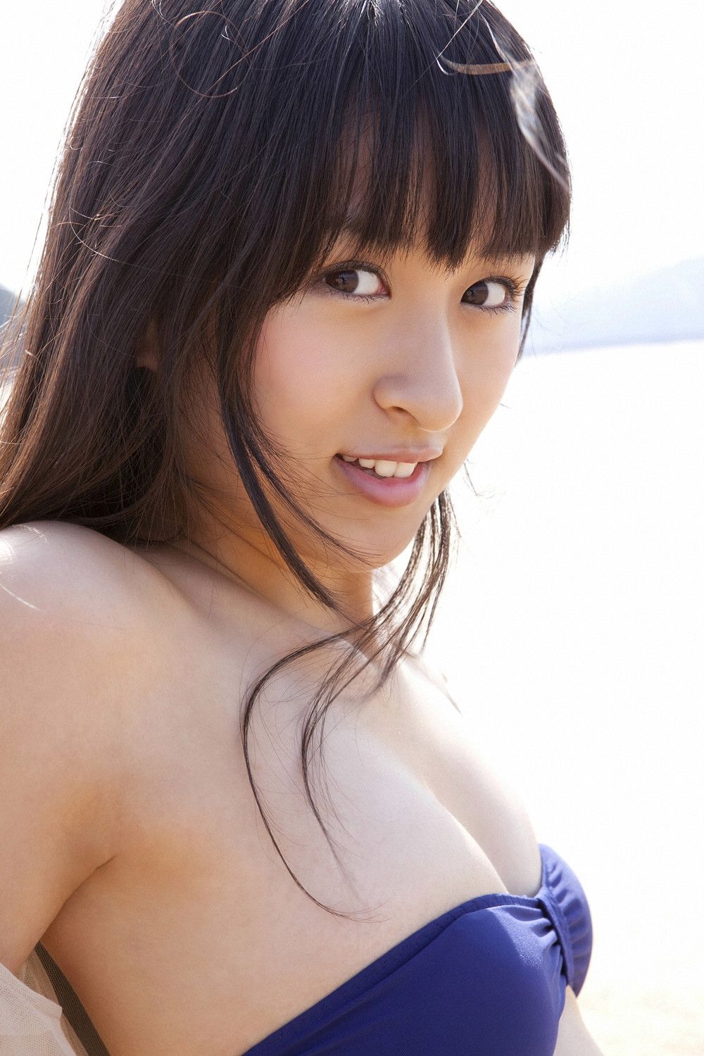入矢麻衣《一瞬で恋に落ちた!!》 [YS Web] Vol.386