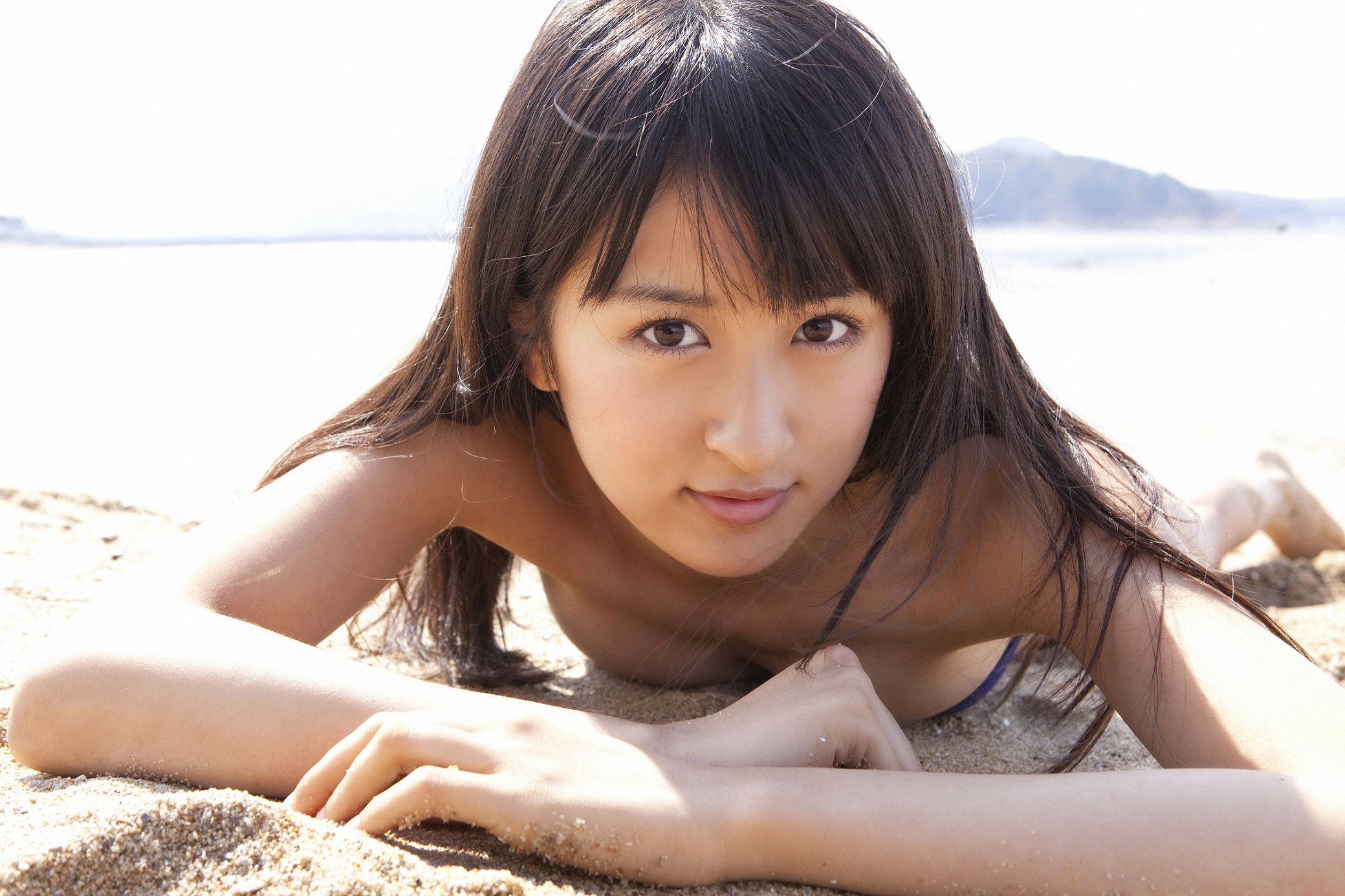 入矢麻衣《一瞬で恋に落ちた!!》 [YS Web] Vol.386