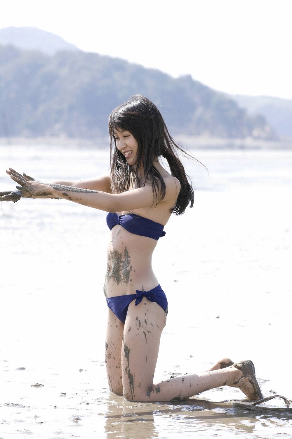 入矢麻衣《一瞬で恋に落ちた!!》 [YS Web] Vol.386