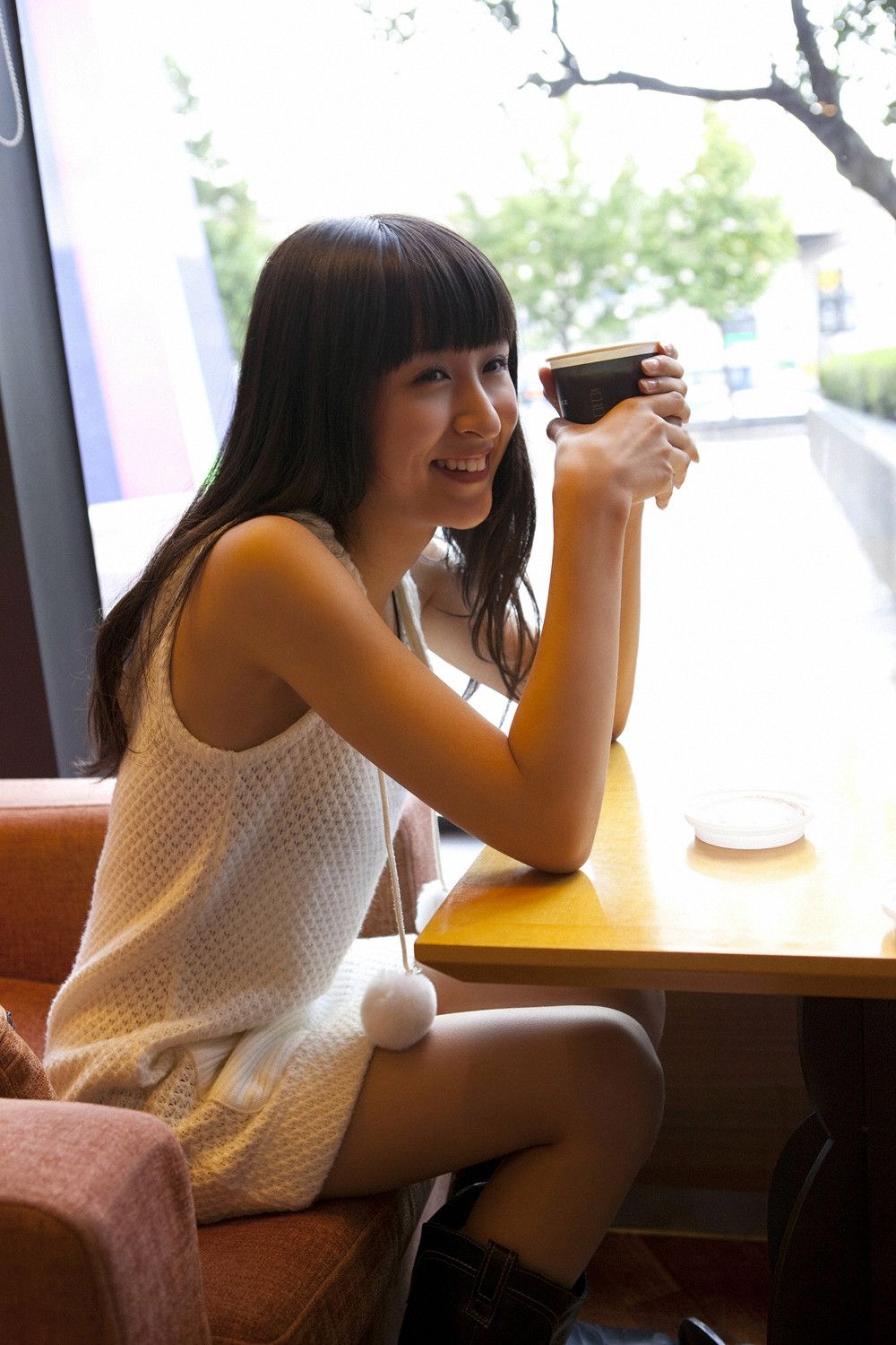 入矢麻衣《一瞬で恋に落ちた!!》 [YS Web] Vol.386