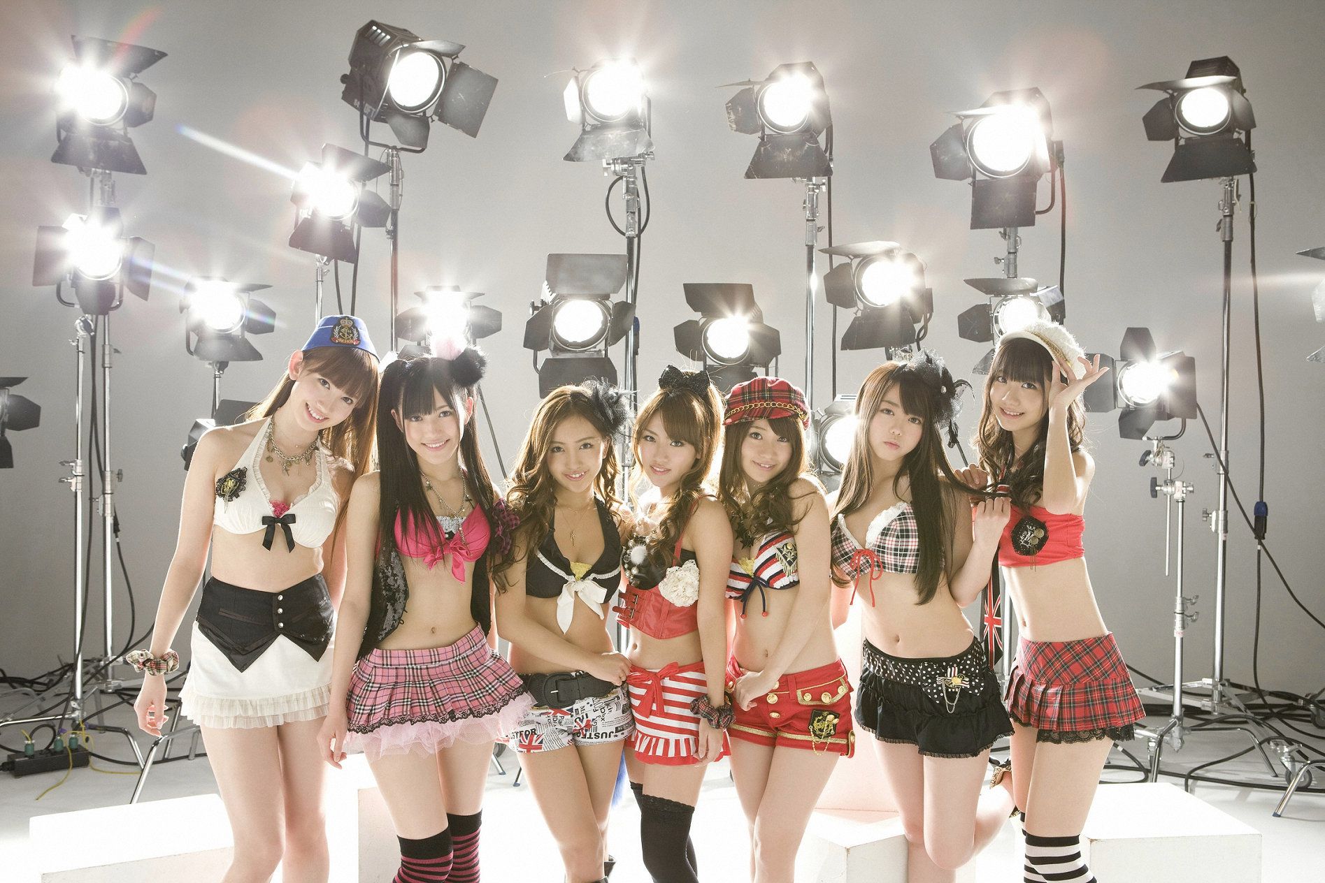 AKB48《ワンダー.バニー.パーティー》 [YS Web] Vol.397