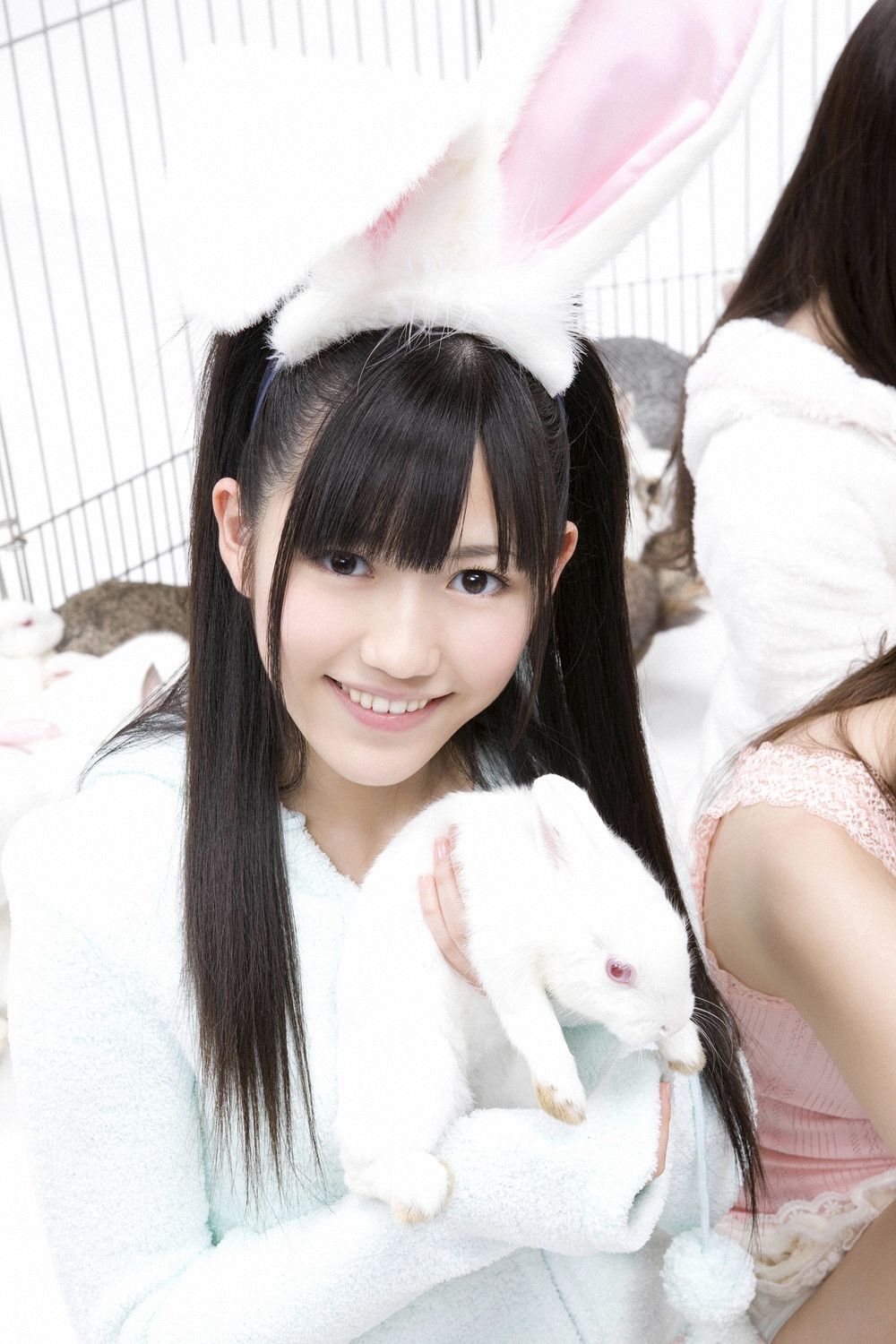 AKB48《ワンダー.バニー.パーティー》 [YS Web] Vol.397