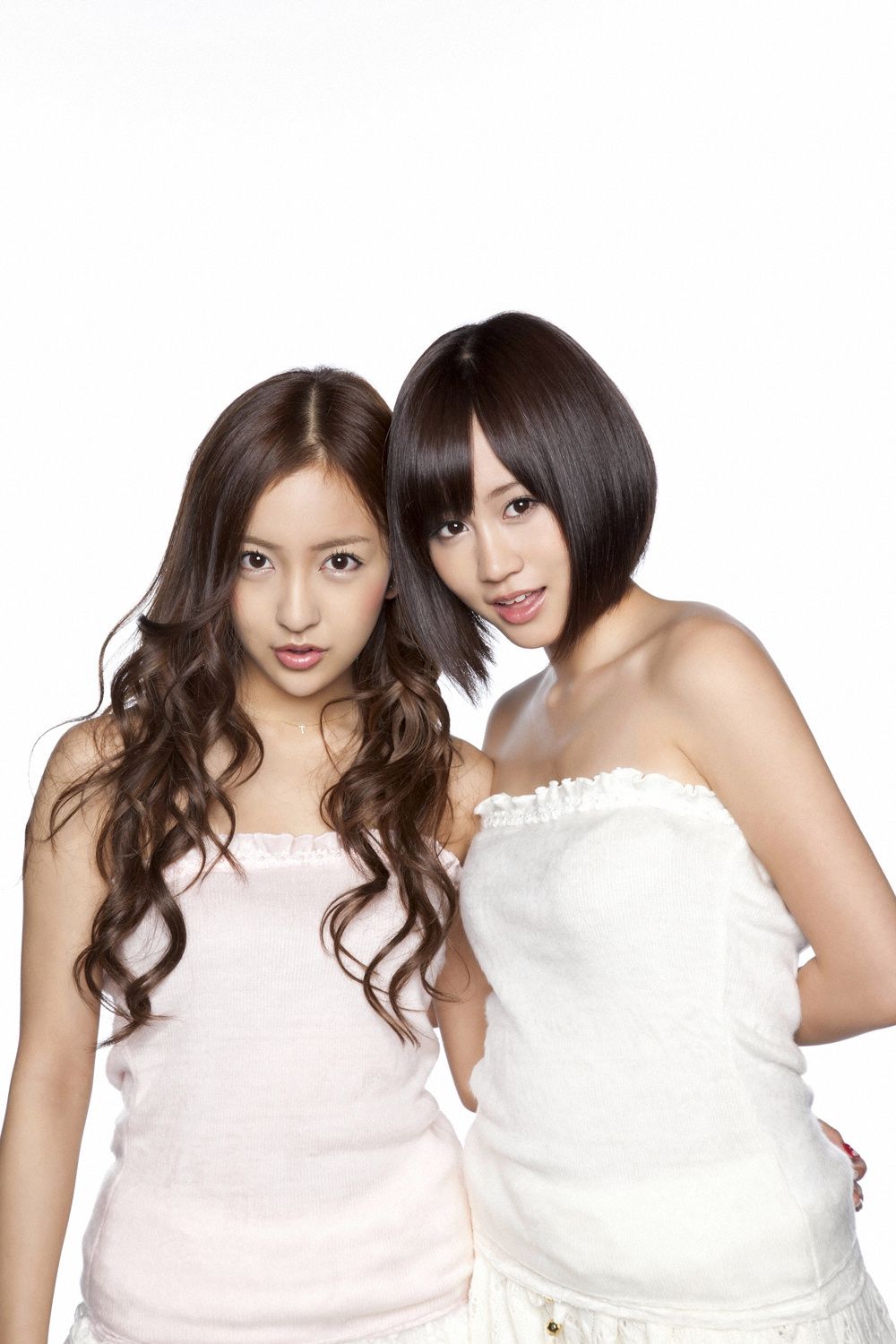 前田敦子/板野友美《あっちゃん ともちん、ふたりで…》 [YS Web] Vol.401