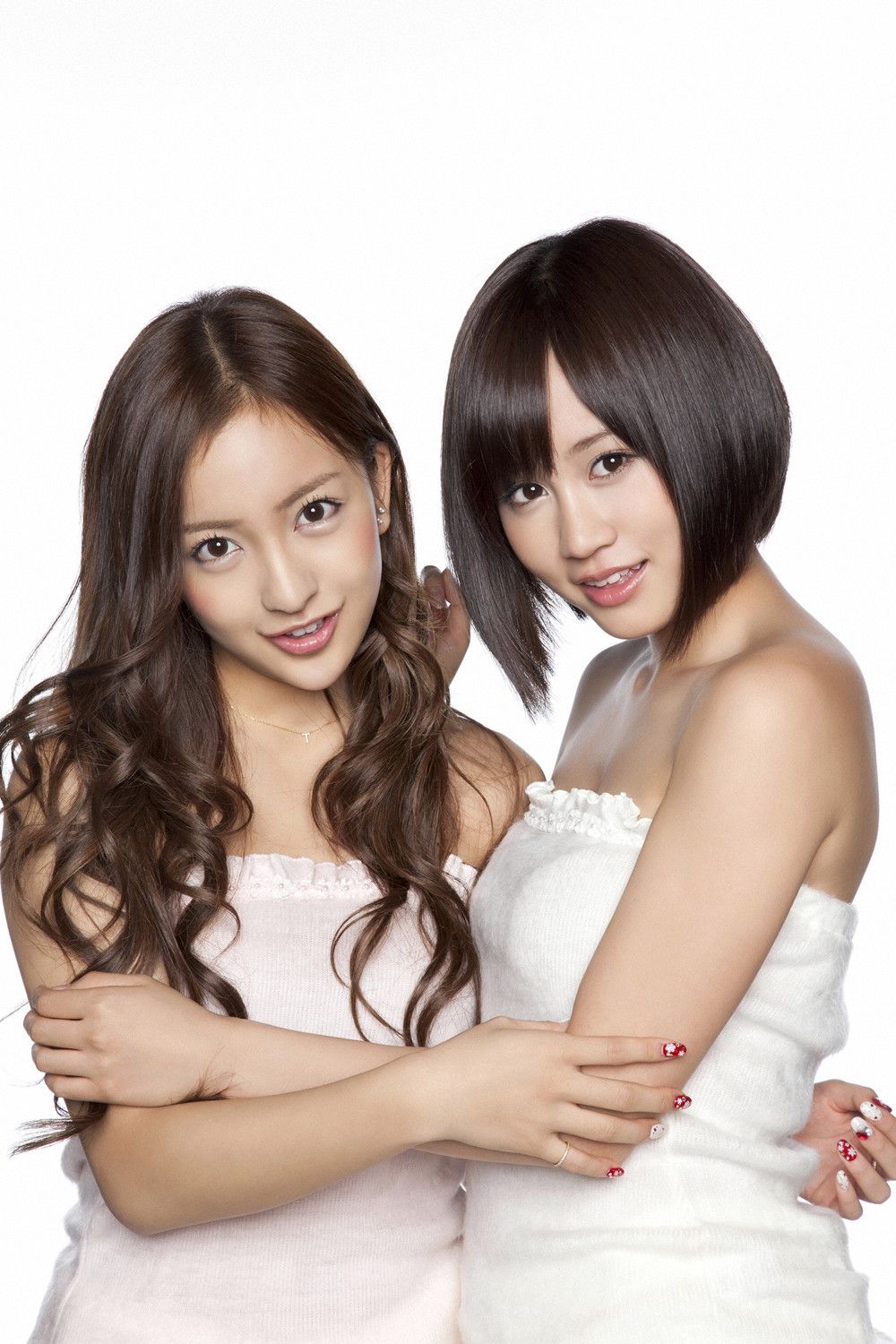 前田敦子/板野友美《あっちゃん ともちん、ふたりで…》 [YS Web] Vol.401