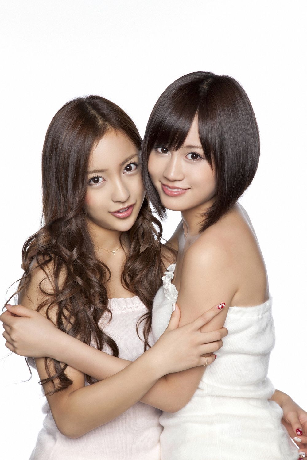 前田敦子/板野友美《あっちゃん ともちん、ふたりで…》 [YS Web] Vol.401