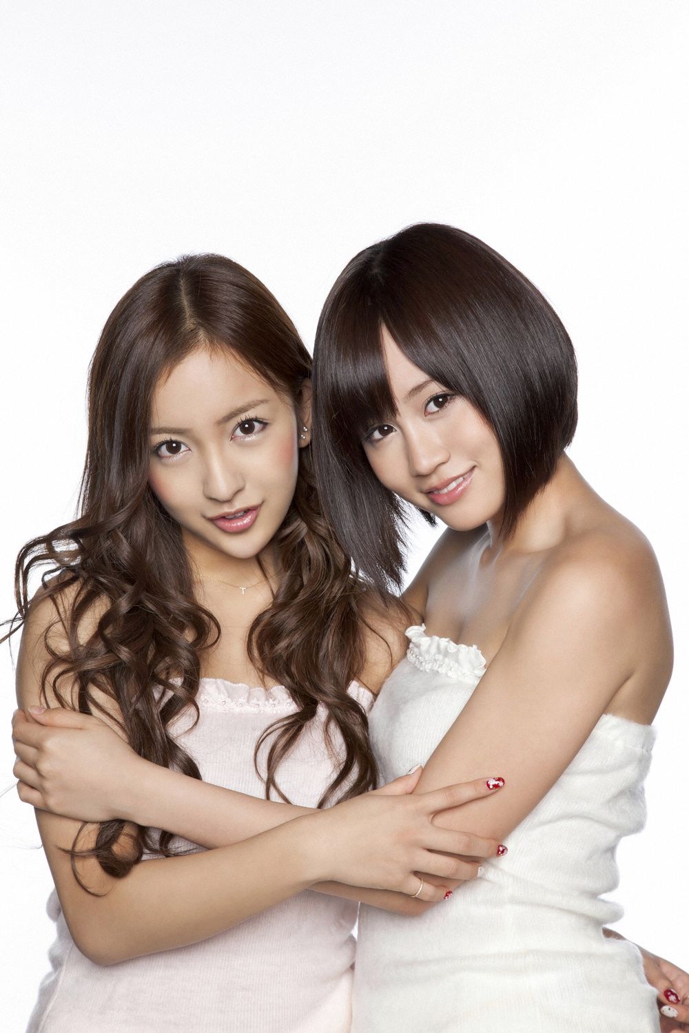 前田敦子/板野友美《あっちゃん ともちん、ふたりで…》 [YS Web] Vol.401