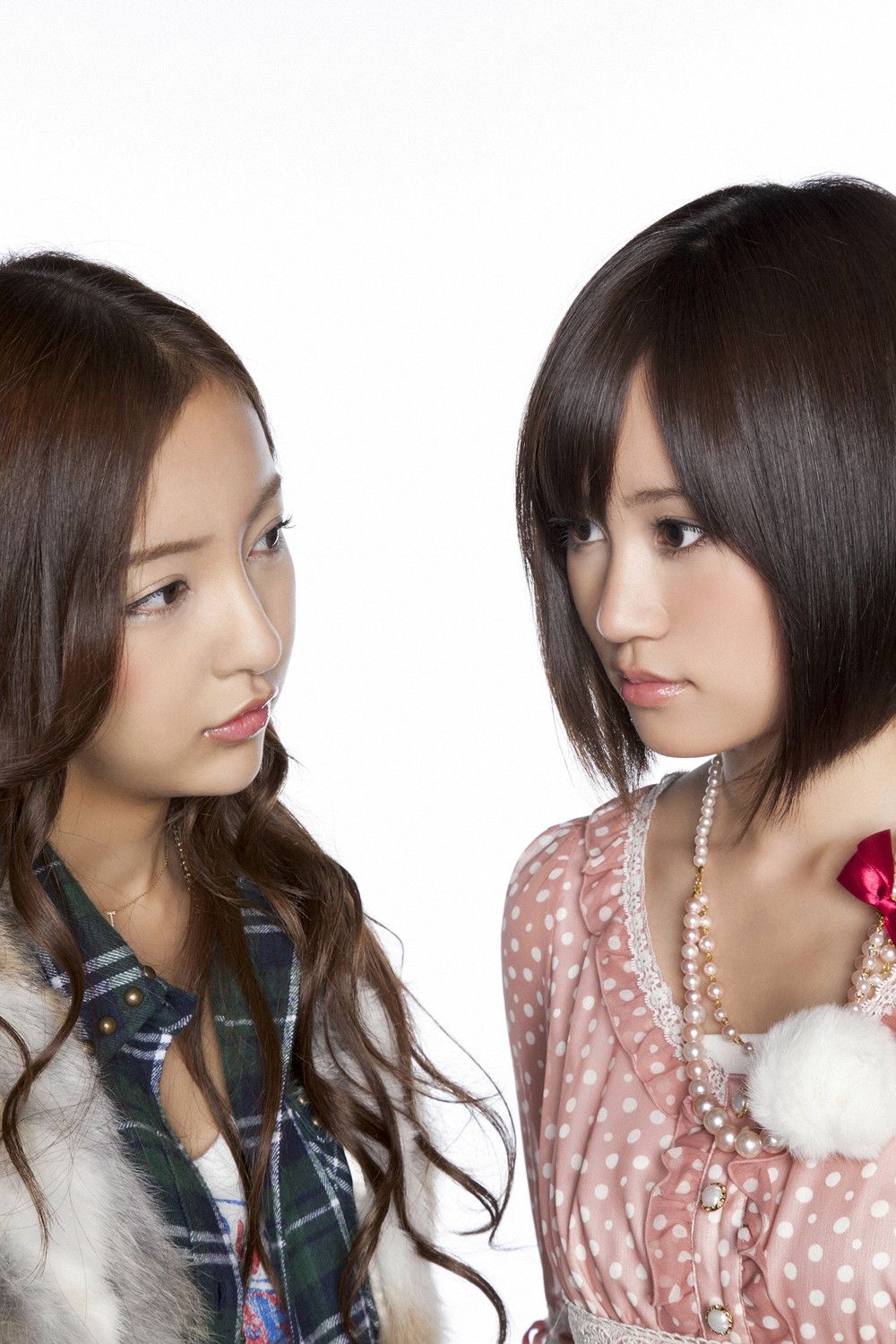 前田敦子/板野友美《あっちゃん ともちん、ふたりで…》 [YS Web] Vol.401