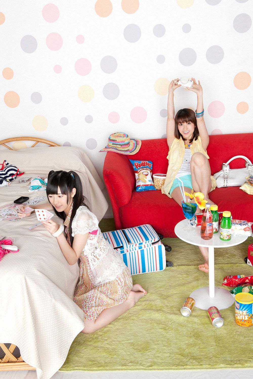 大島優子/渡辺麻友《ゆうことまゆゆのサマーバケーション》 [YS Web] Vol.435