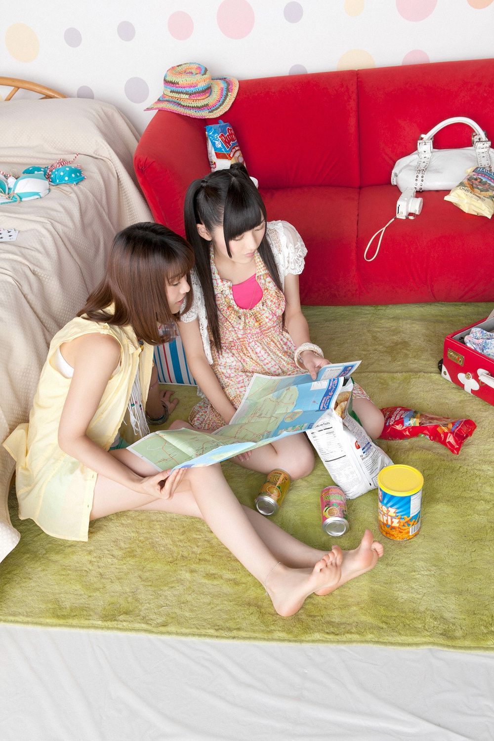 大島優子/渡辺麻友《ゆうことまゆゆのサマーバケーション》 [YS Web] Vol.435