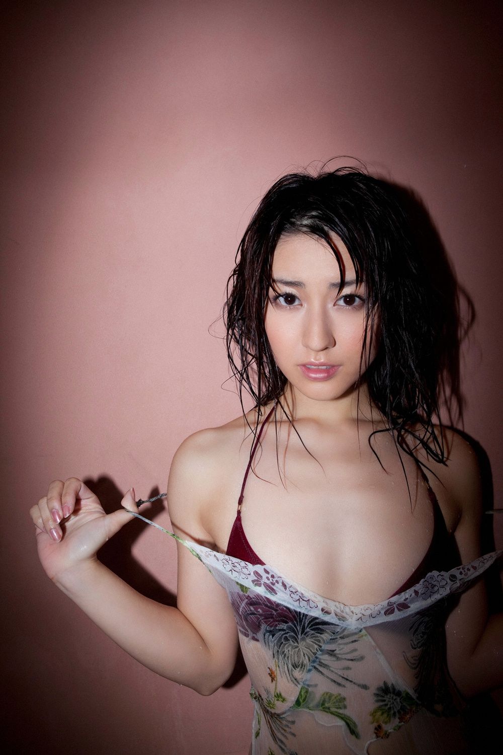 黒田有彩《才女のHOT SHOT!》 [YS Web] Vol.437