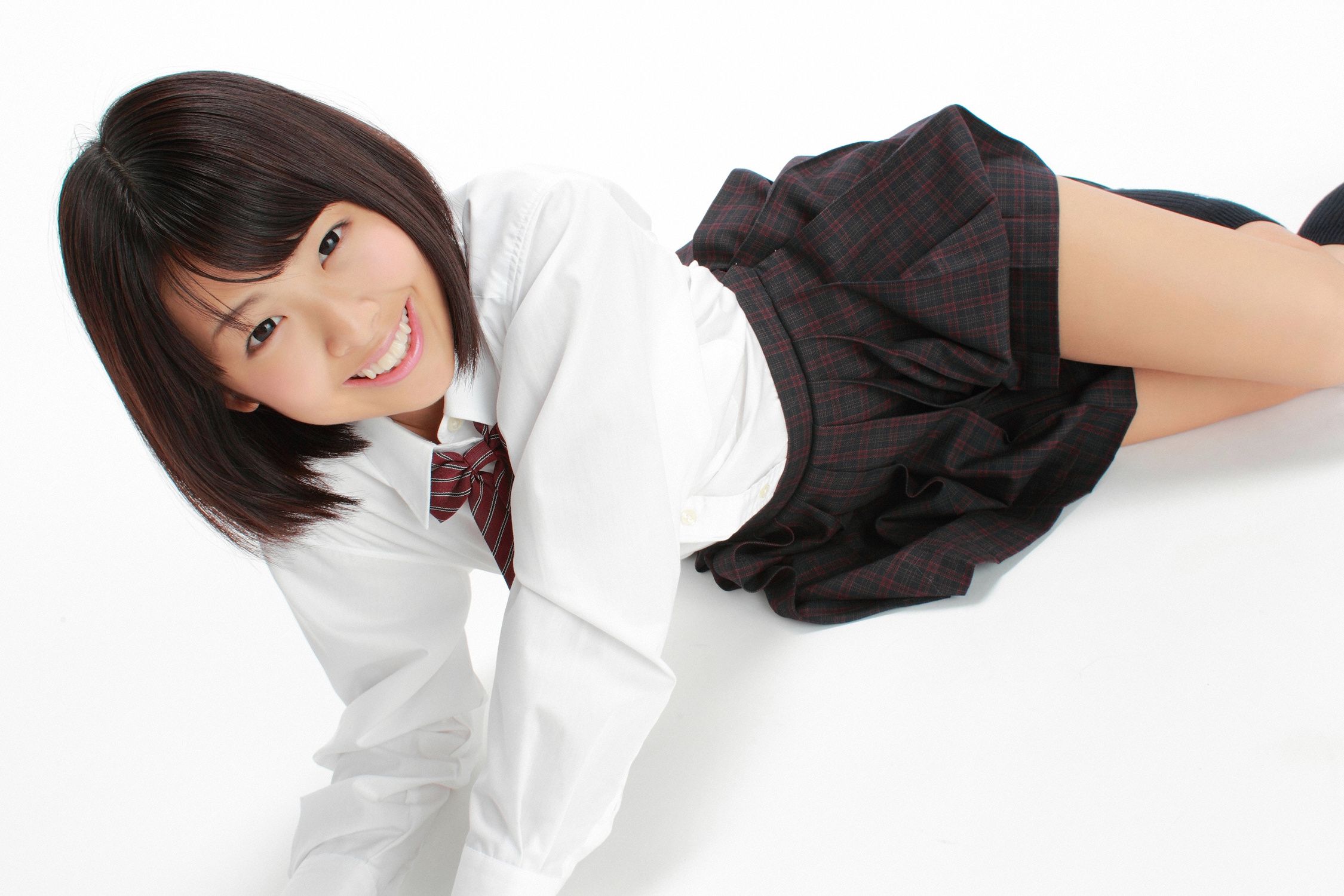 酒井蘭《童顏黑髮ショート入學！》 [YS Web] Vol.471