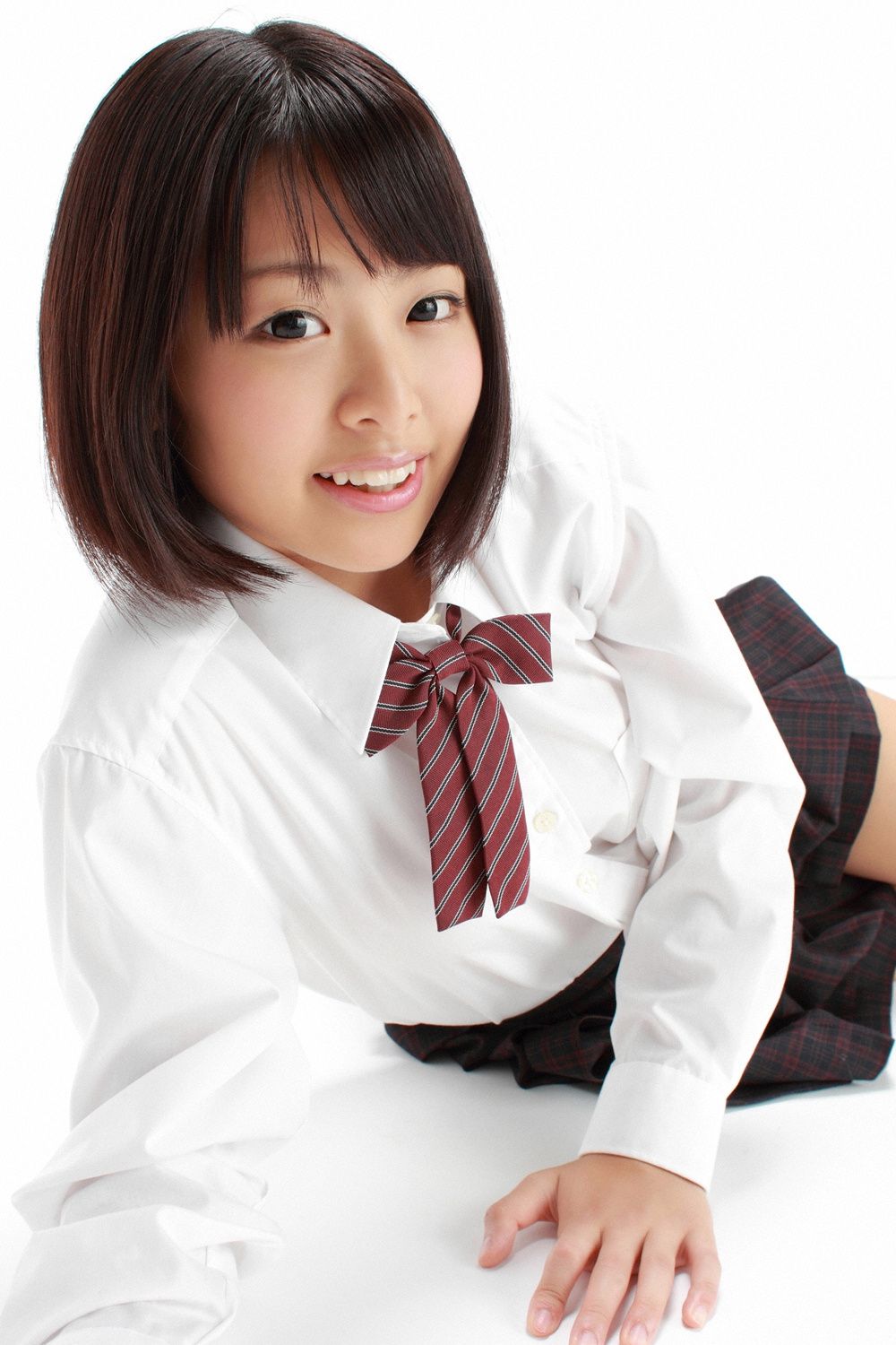酒井蘭《童顏黑髮ショート入學！》 [YS Web] Vol.471
