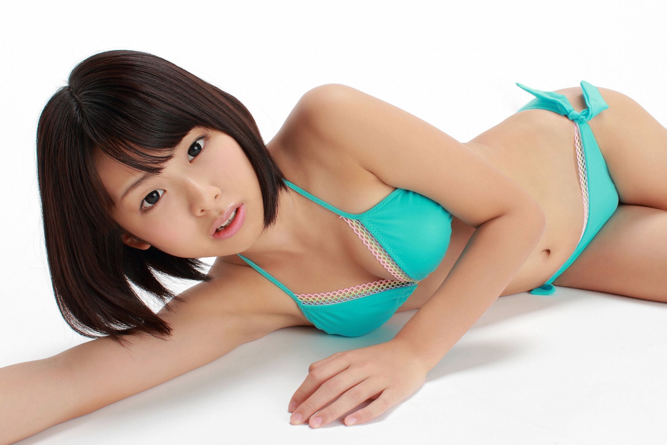 酒井蘭《童顏黑髮ショート入學！》 [YS Web] Vol.471