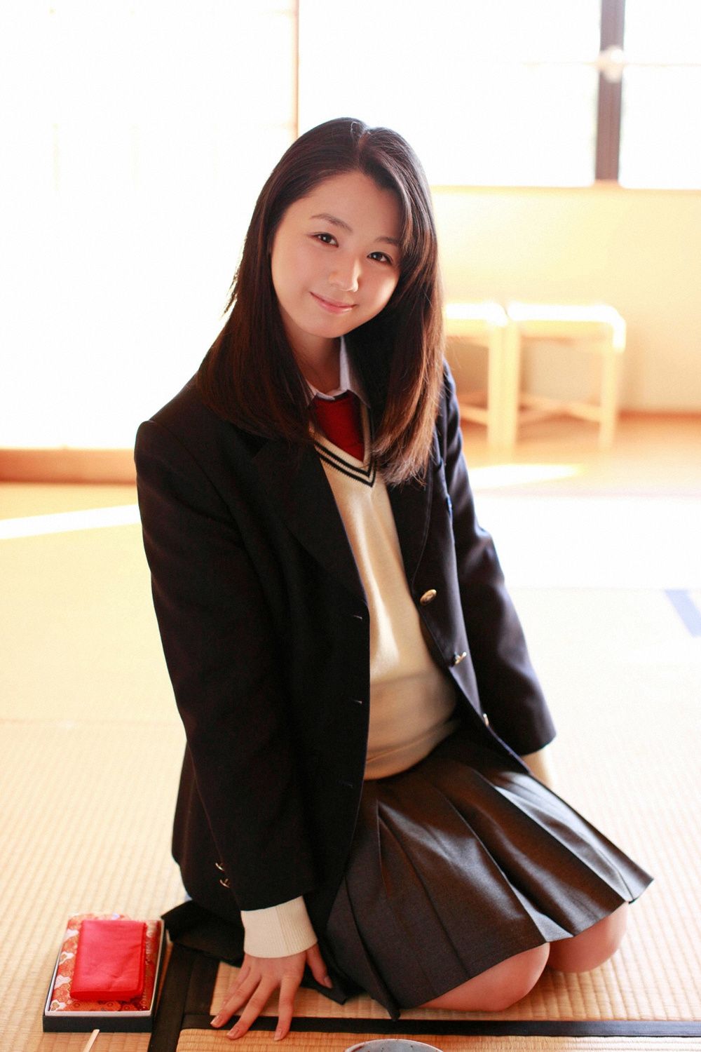 小池里奈《卒業～お藏だし秘藏カシト～》 [YS Web] Vol.500