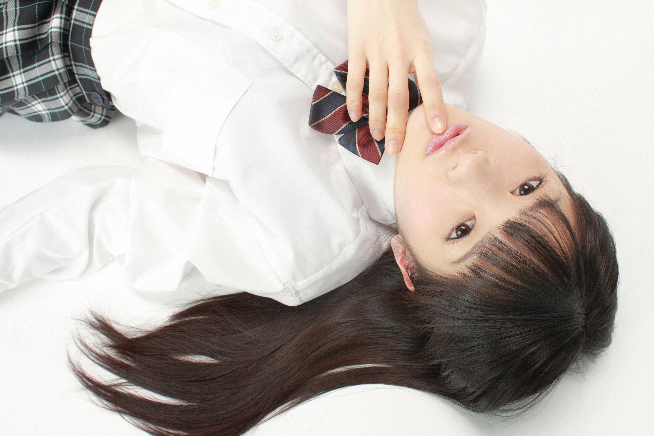 神谷えりな/神谷绘里奈《ガスマスクを脱いだ美少女！》 [YS Web] Vol.547