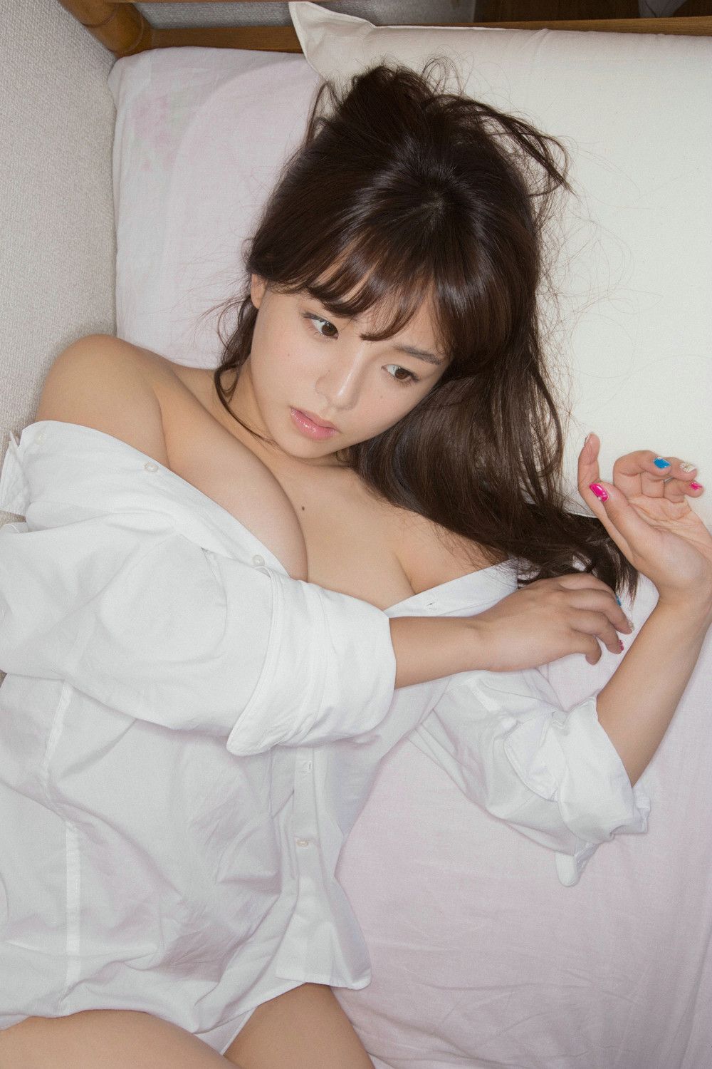 篠崎愛《In The Room》 [YS Web] Vol.629