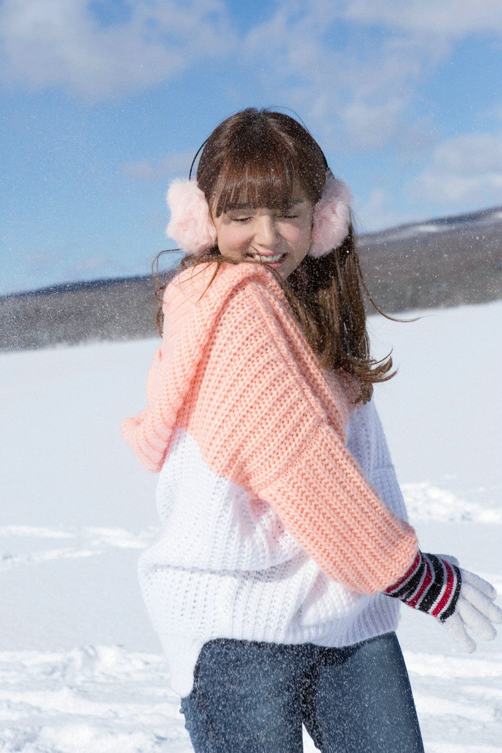 篠崎愛《あっためてあげる。》 [YS Web] Vol.637