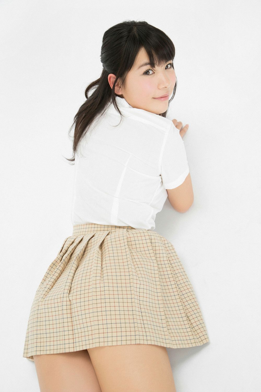 芹沢潤/芹泽润《日本一スカートが短い现役女子高生グラドル入学！》 [YS Web] Vol.640