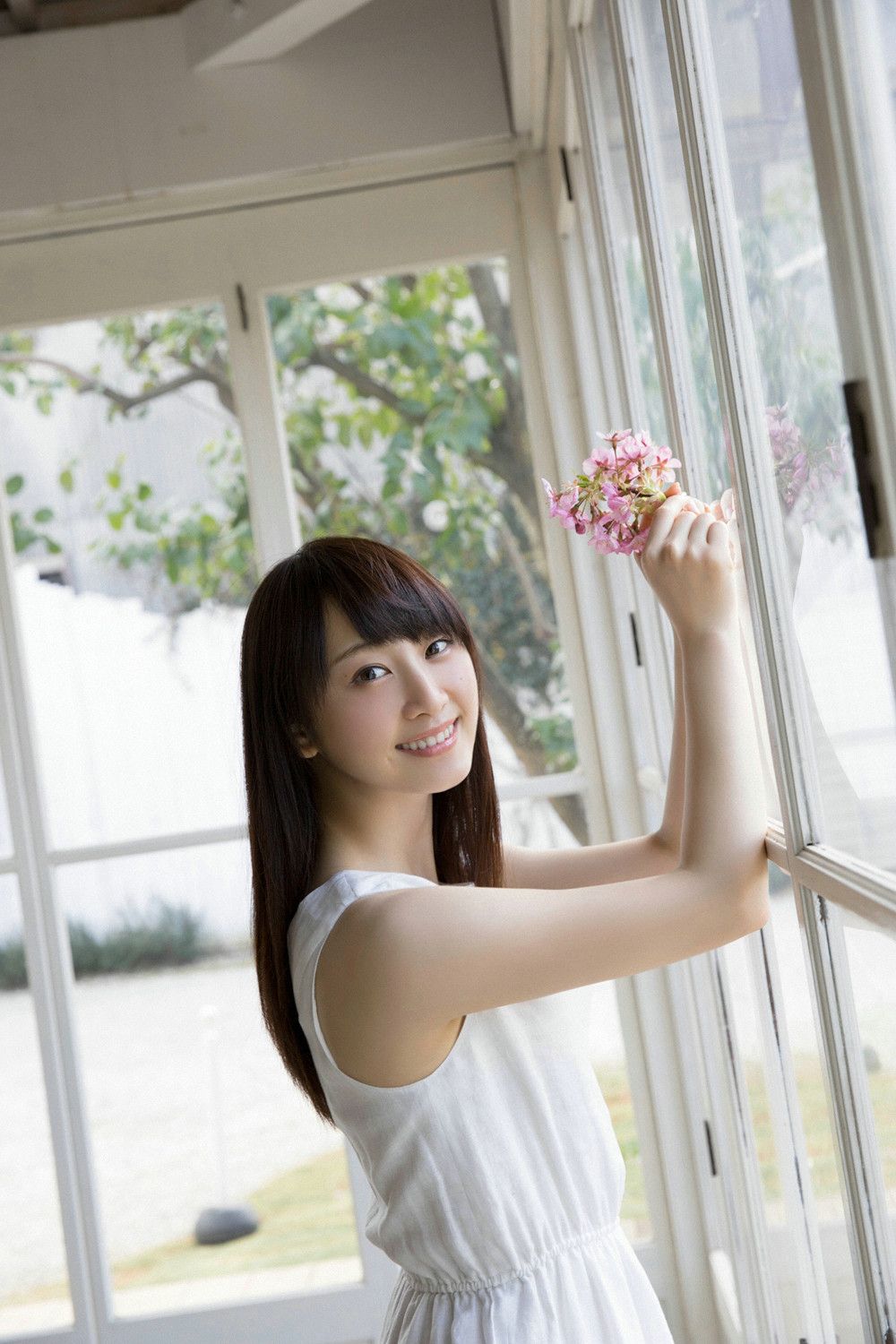 松井玲奈《春色のヒロイン》 [YS Web] Vol.645