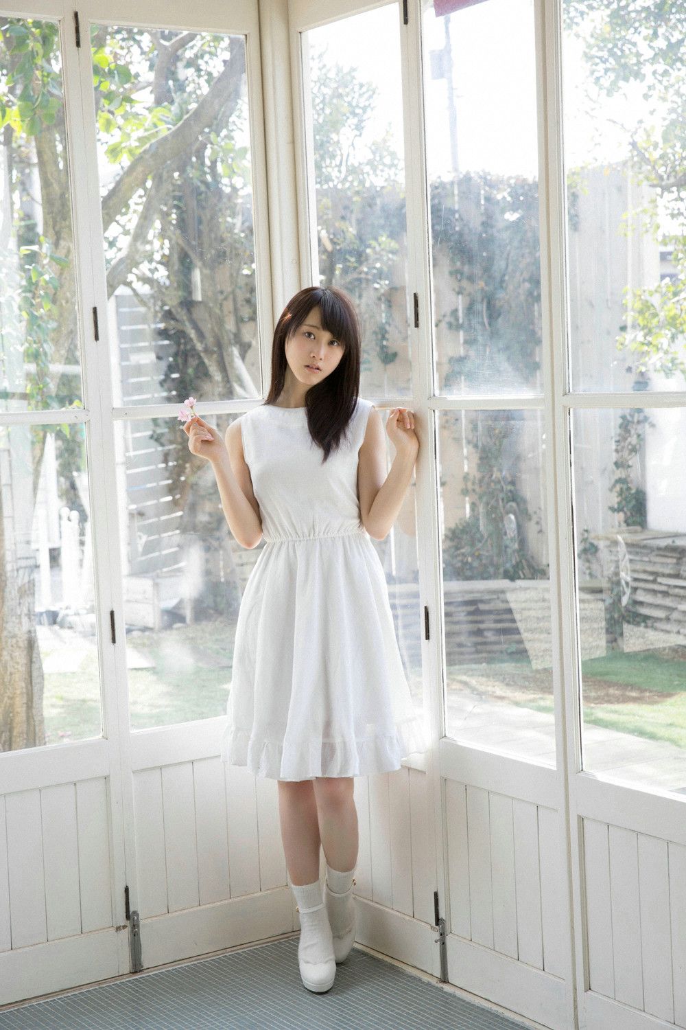 松井玲奈《春色のヒロイン》 [YS Web] Vol.645