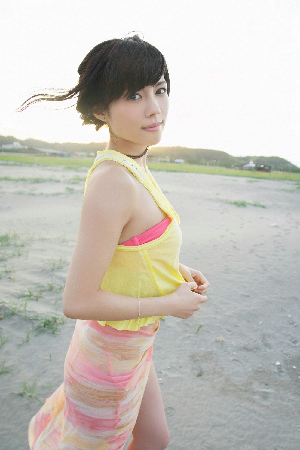 松川佑依子《可愛すぎるOL》 [YS Web] Vol.646