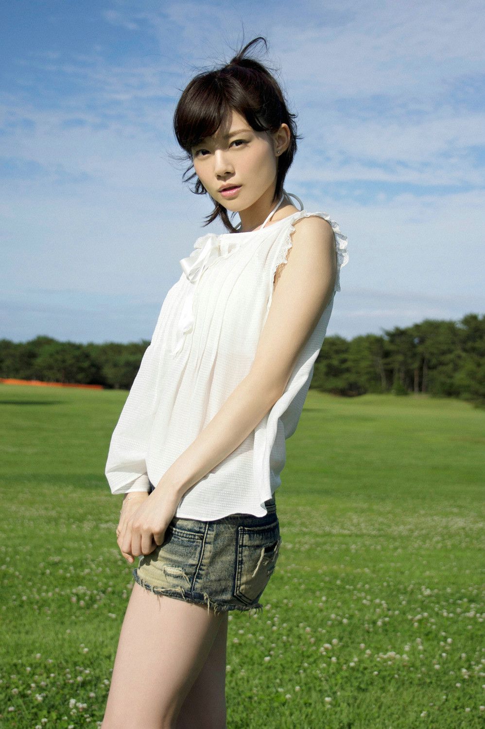 松川佑依子《可愛すぎるOL》 [YS Web] Vol.646