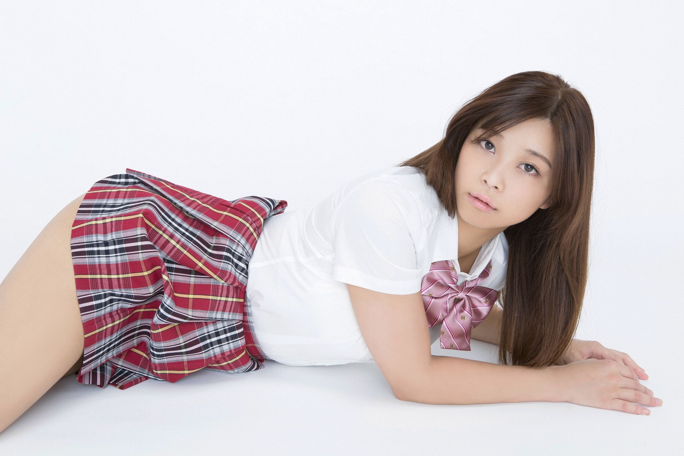 中村真理《バスト100cm!23歳JK入学!!》 [YS Web] vol.673