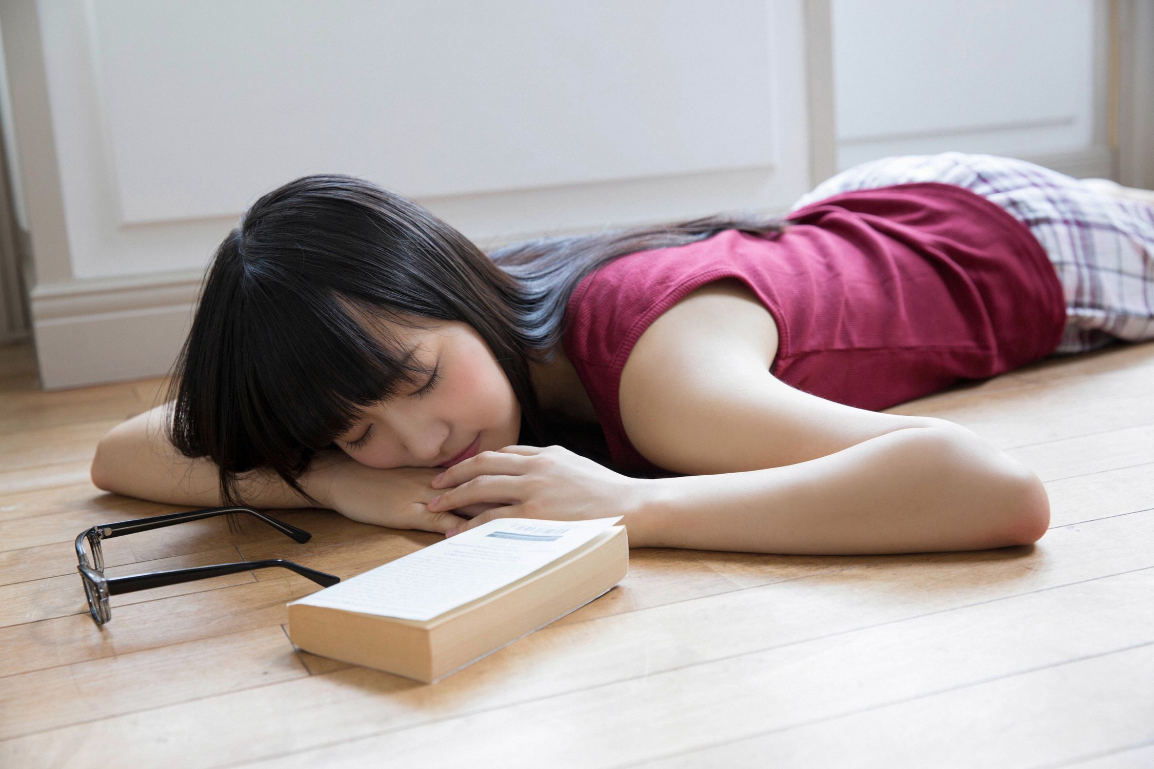 [YS Web] Vol.715 欅坂46成员(平手友梨奈 菅井友香 渡边理佐)