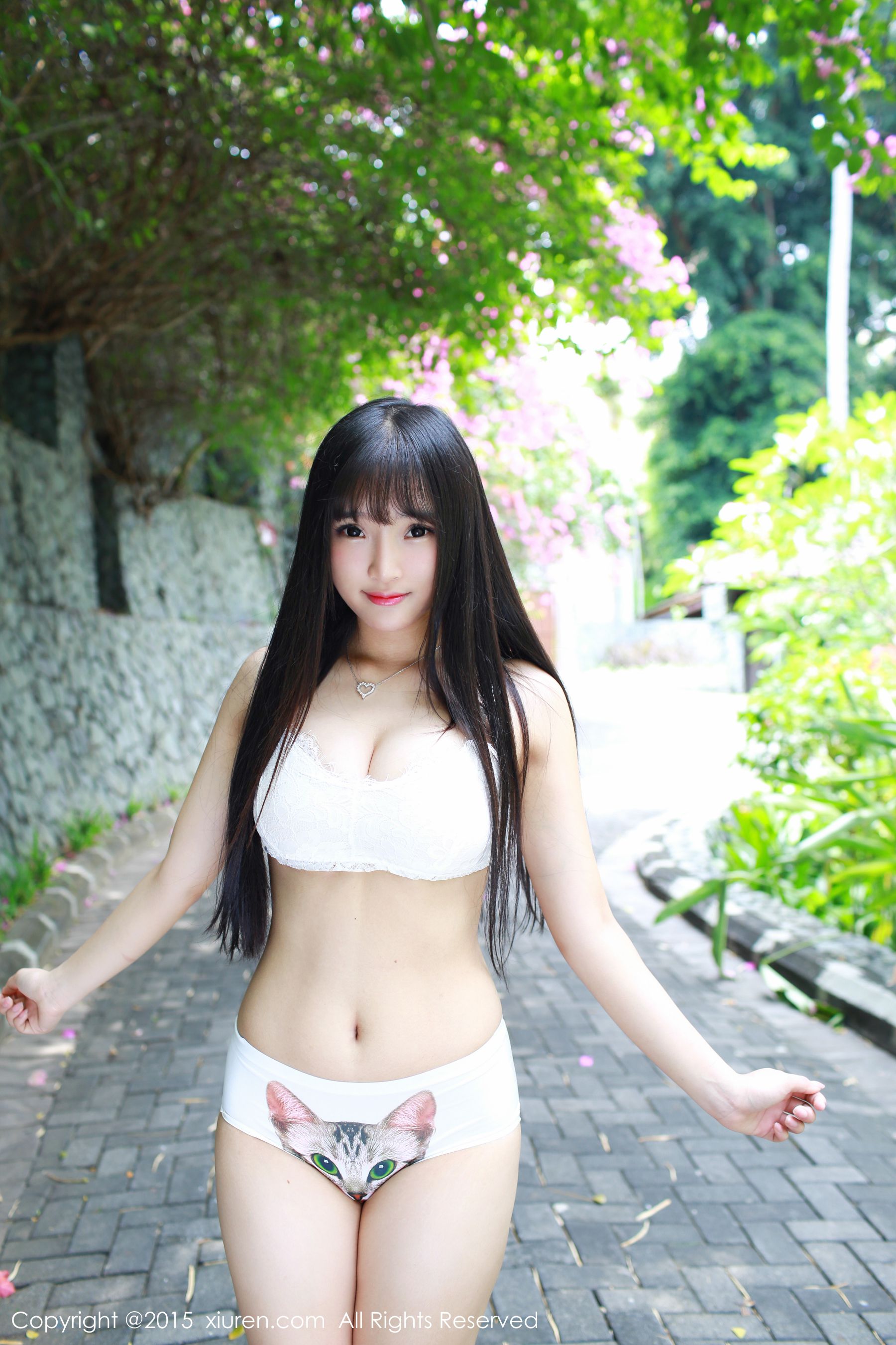 夏瑶baby《大胸大pp的表妹》 [秀人网XiuRen] No.409