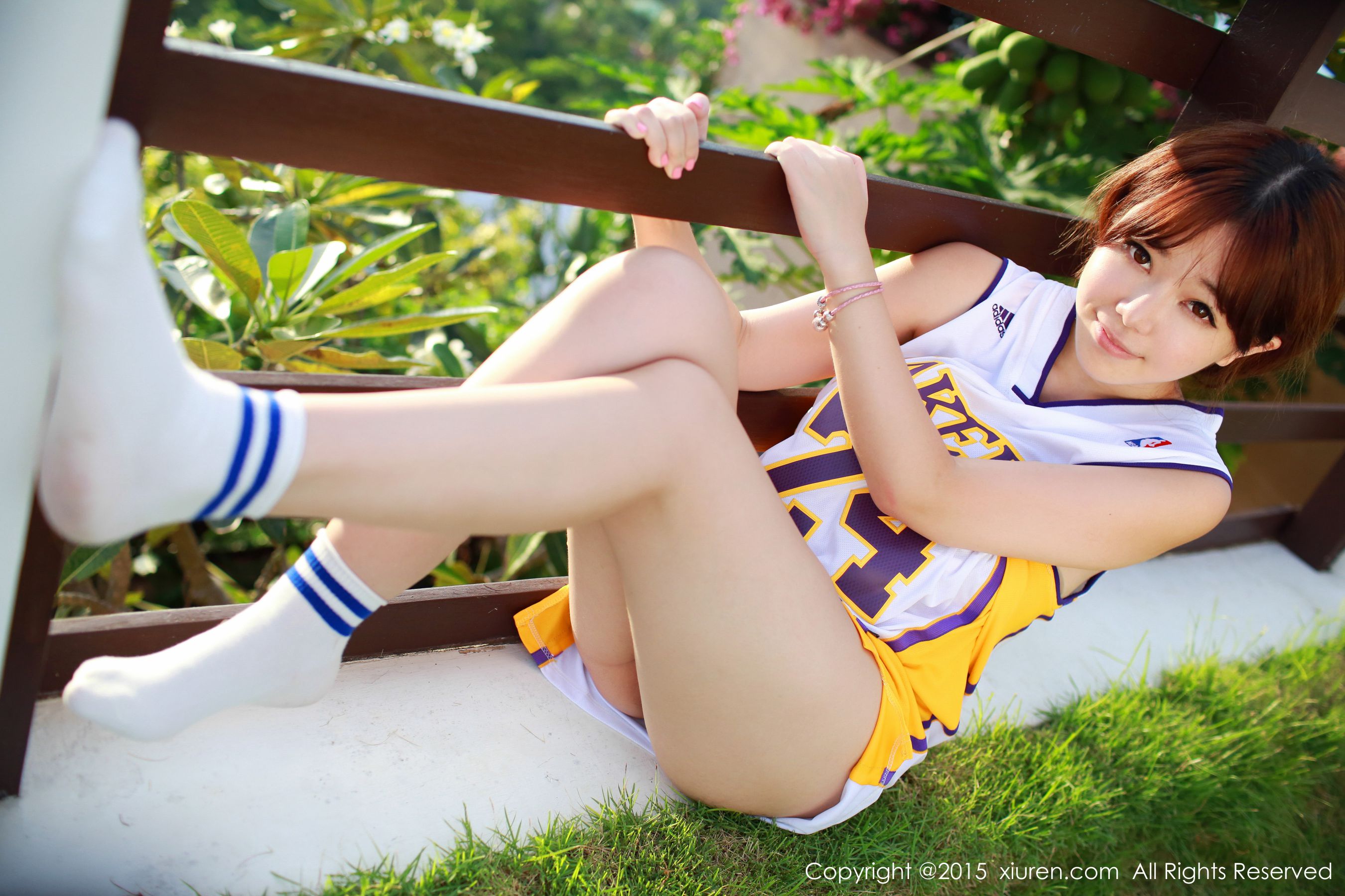 刘飞儿Faye《科比篮球服+布条内衣》 [秀人网XiuRen] No.452
