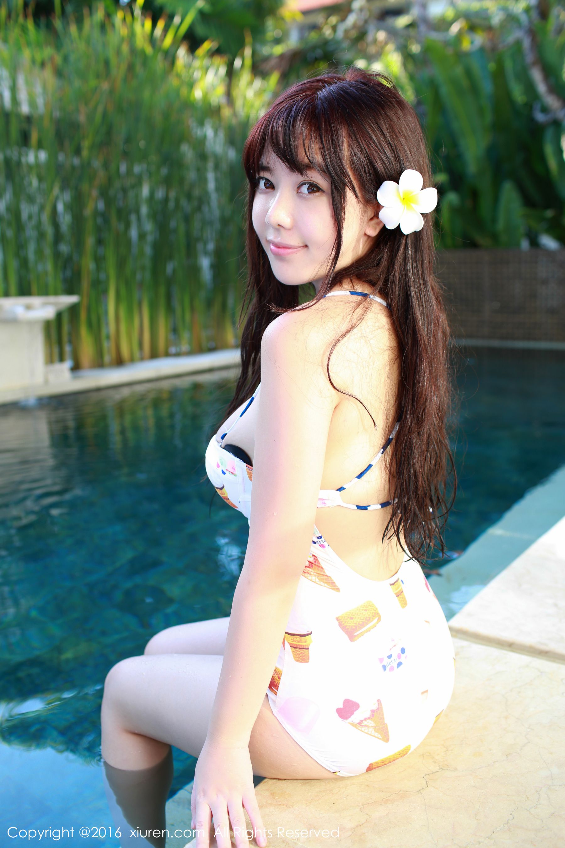 刘飞儿Faye《巴厘岛旅拍》2套死库水 [秀人网XiuRen] No.514