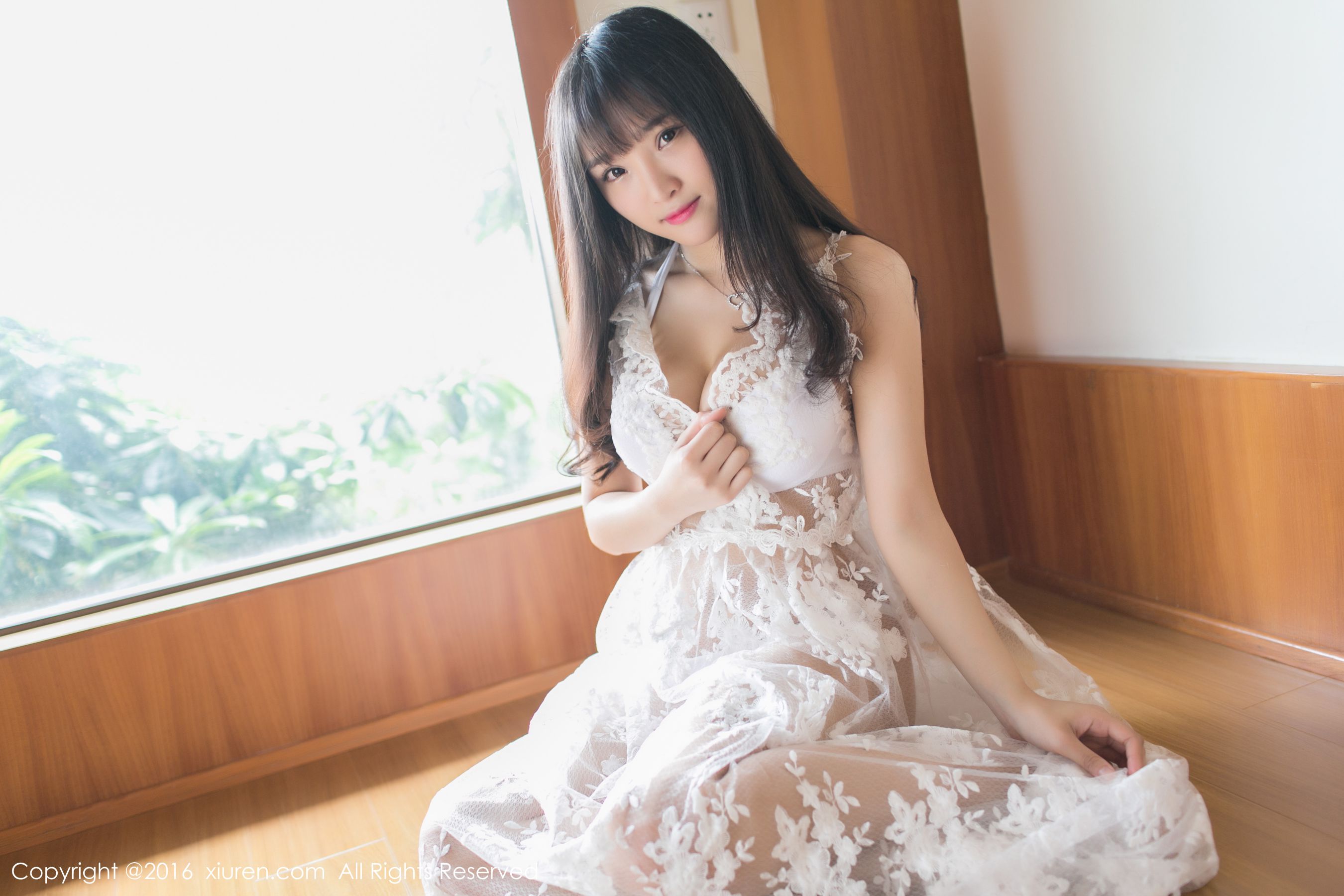 夏瑶baby《室拍比基尼+蕾丝长裙》 [秀人网XiuRen] No.531