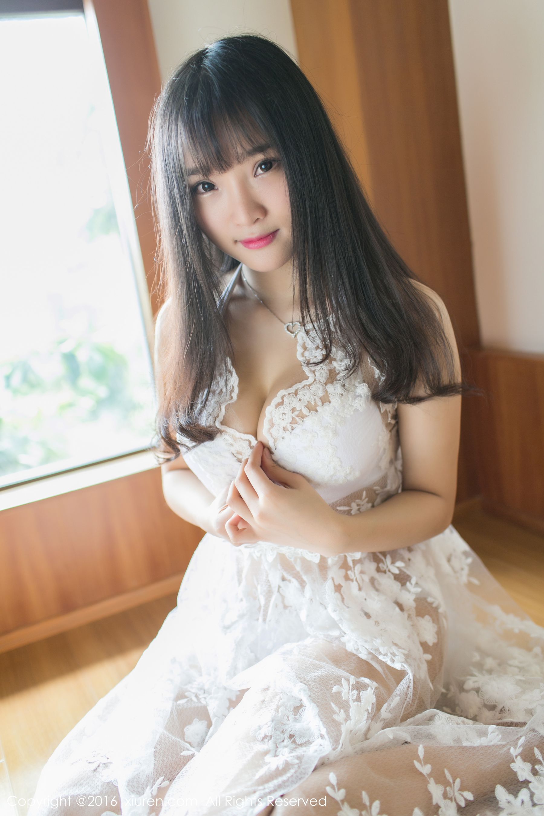 夏瑶baby《室拍比基尼+蕾丝长裙》 [秀人网XiuRen] No.531