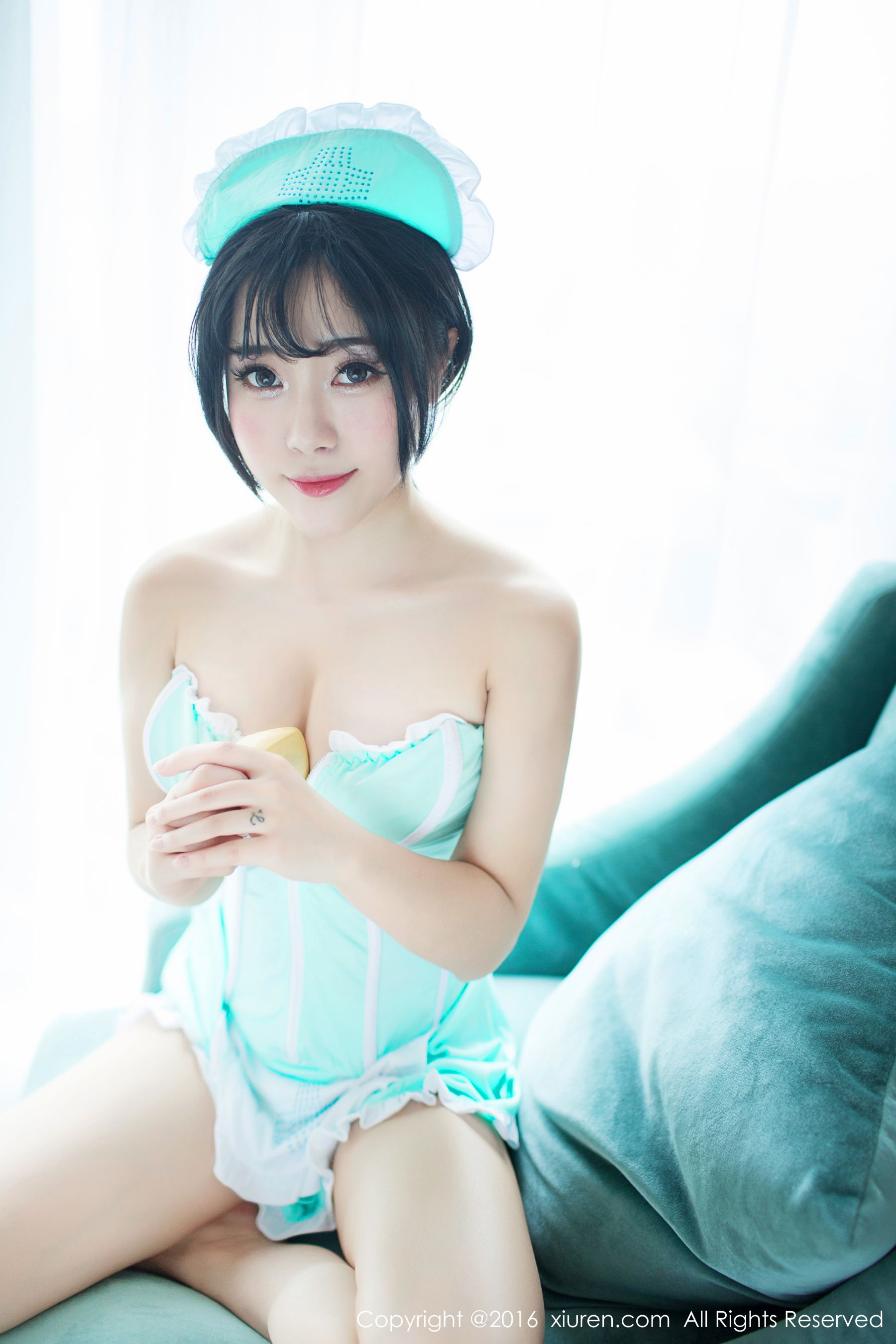 兜豆靓Youlina《香蕉小护士》 [秀人网XiuRen] No.550