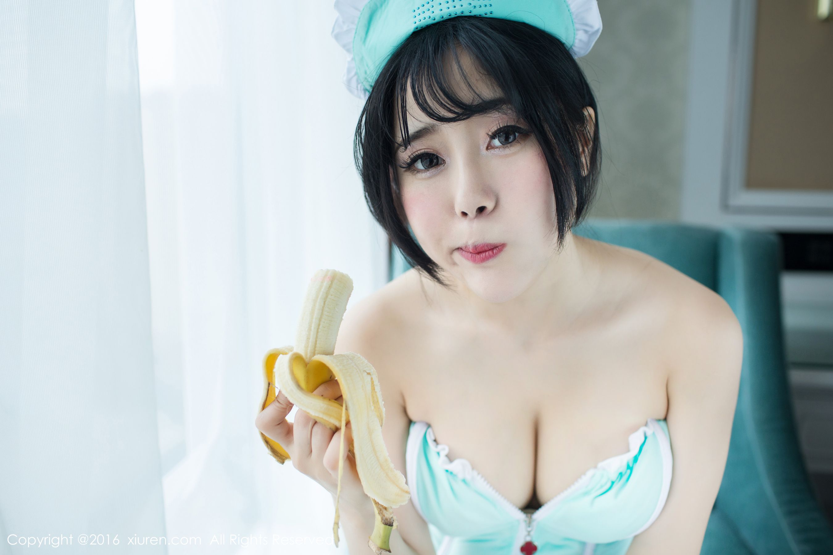 兜豆靓Youlina《香蕉小护士》 [秀人网XiuRen] No.550