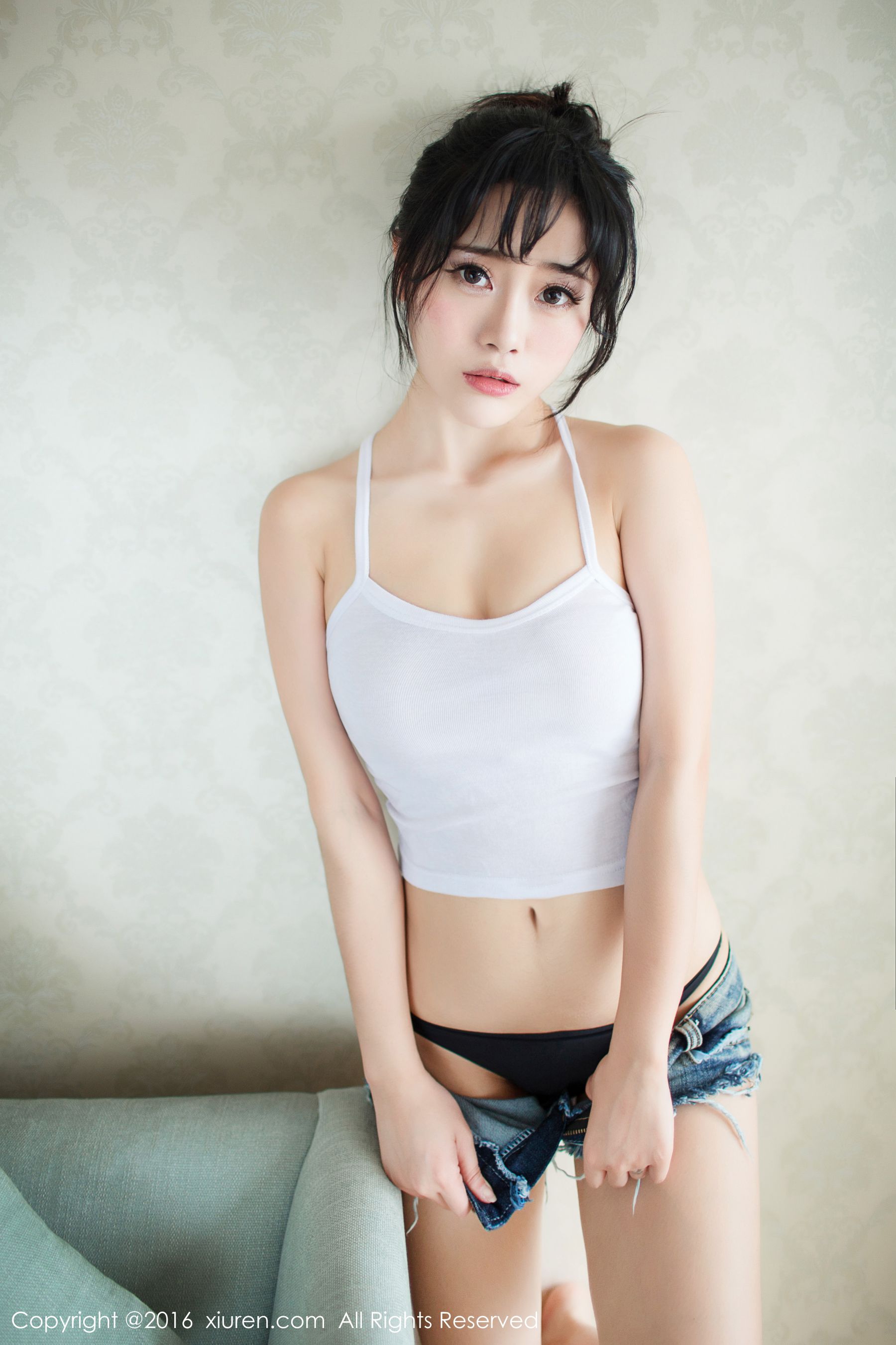 兜豆靓Youlina《香蕉小护士》 [秀人网XiuRen] No.550