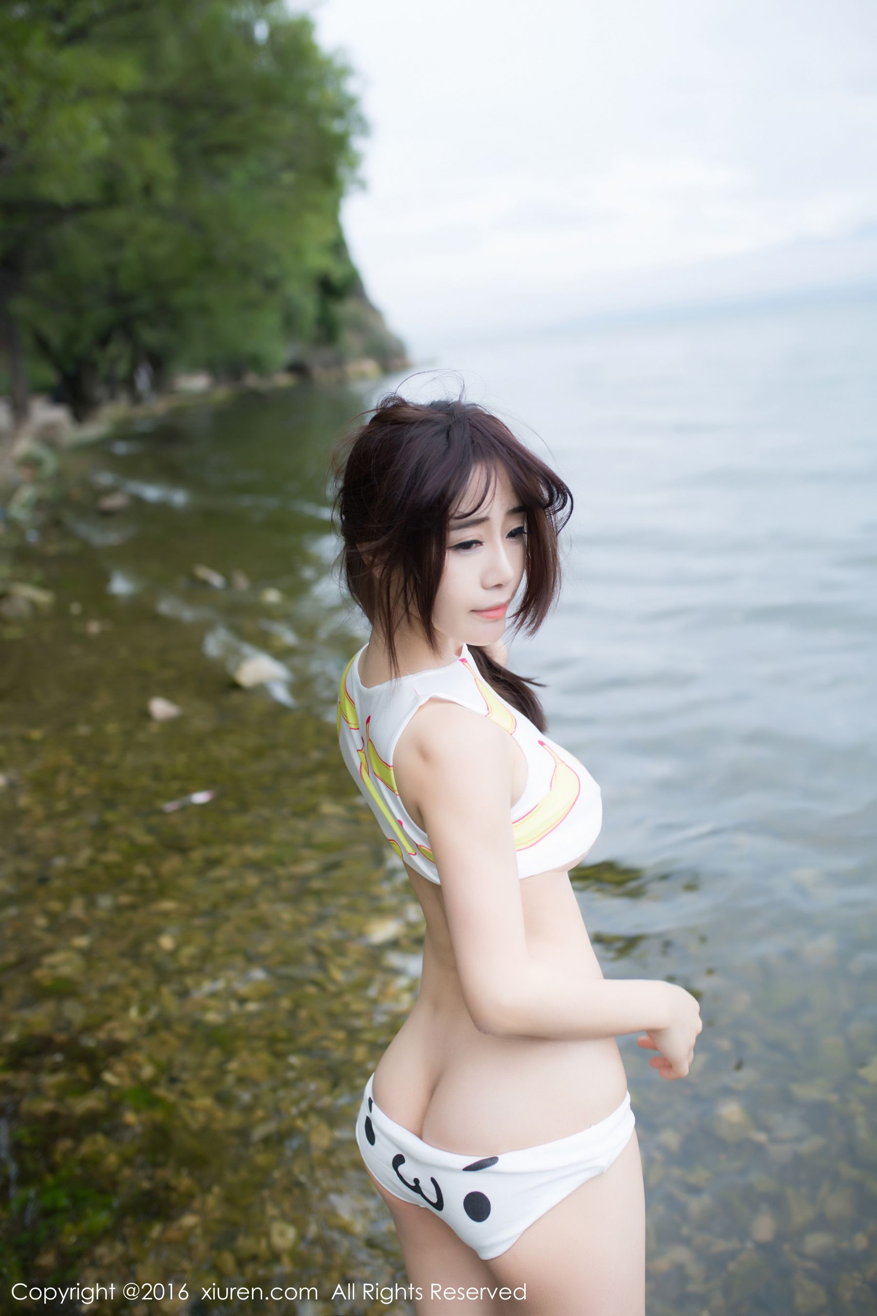 兜豆靓Youlina《云南旅拍》阳光性感系列 [秀人网XiuRen] No.623