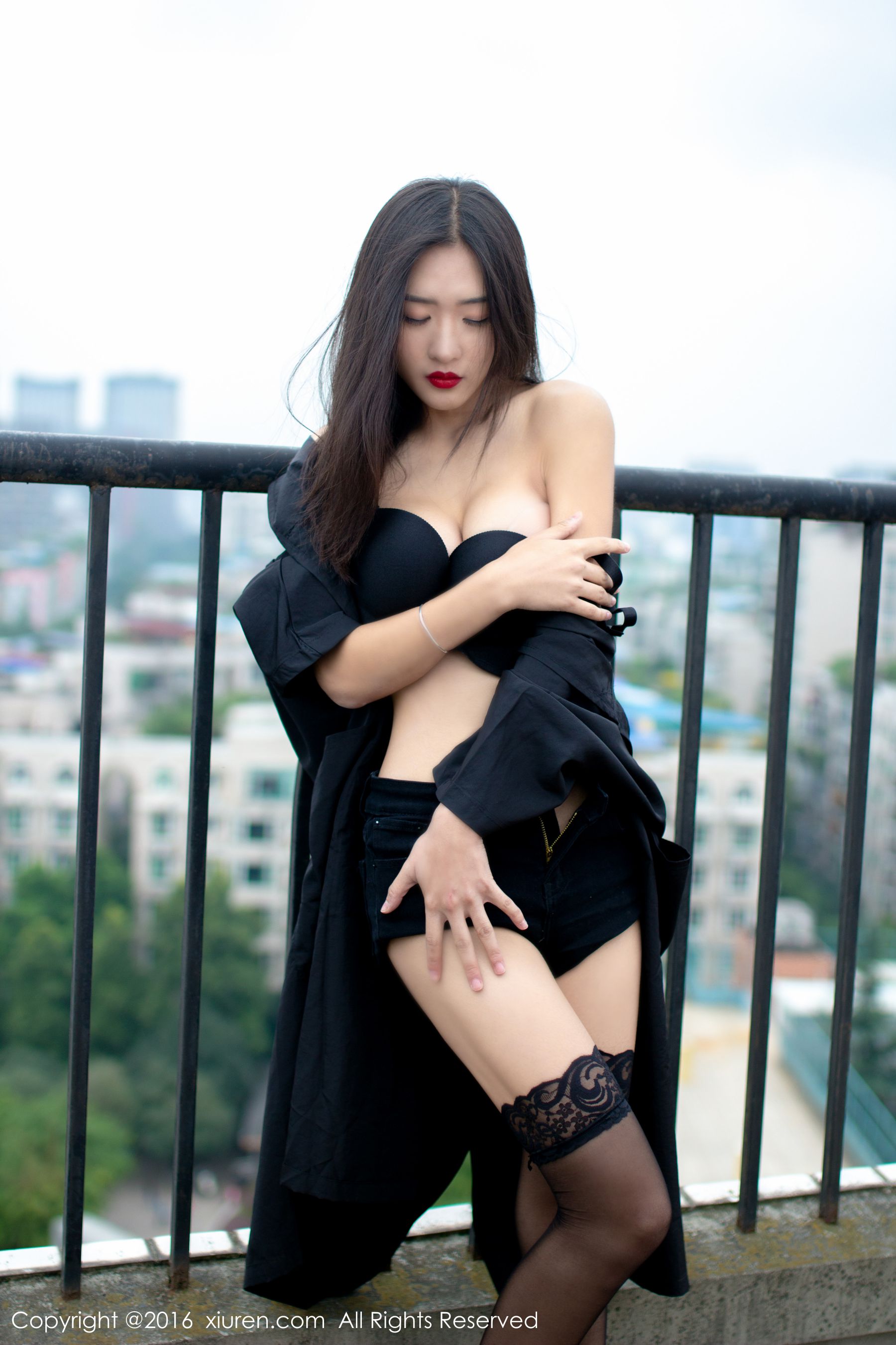 周琰琳LIN《红颜朱唇，宛若青莲出水》 [秀人网XiuRen] No.624