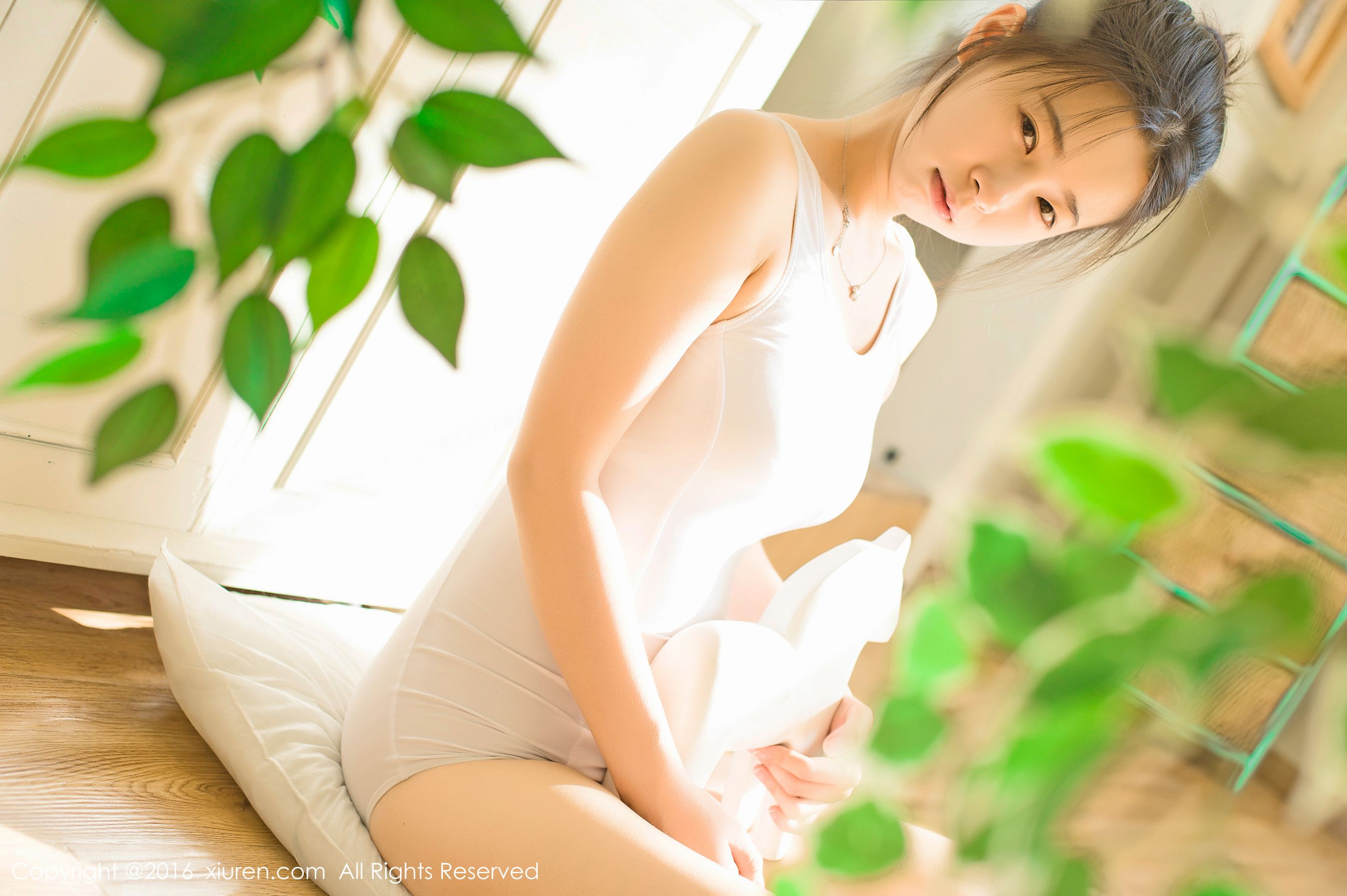草莓zz(吴允芝)《清晨起床的智齿少女》 [秀人网XiuRen] No.641