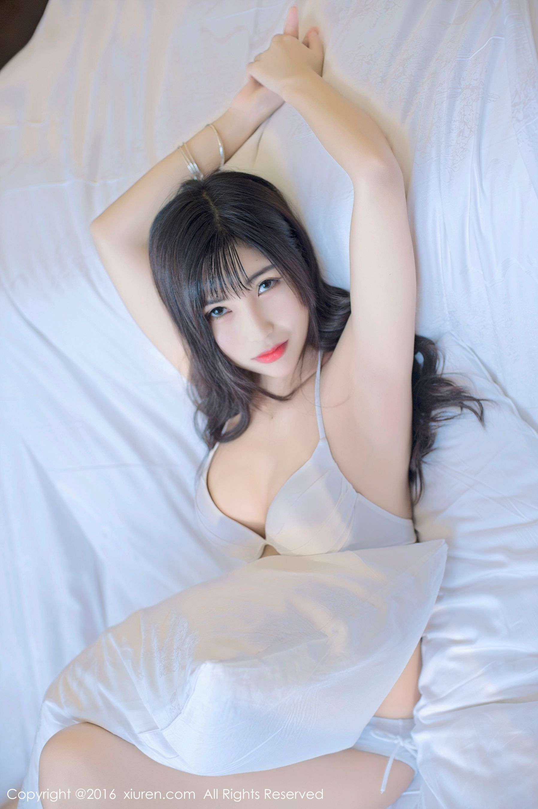 软妹子@悠悠YOYO [秀人网XiuRen] No.649