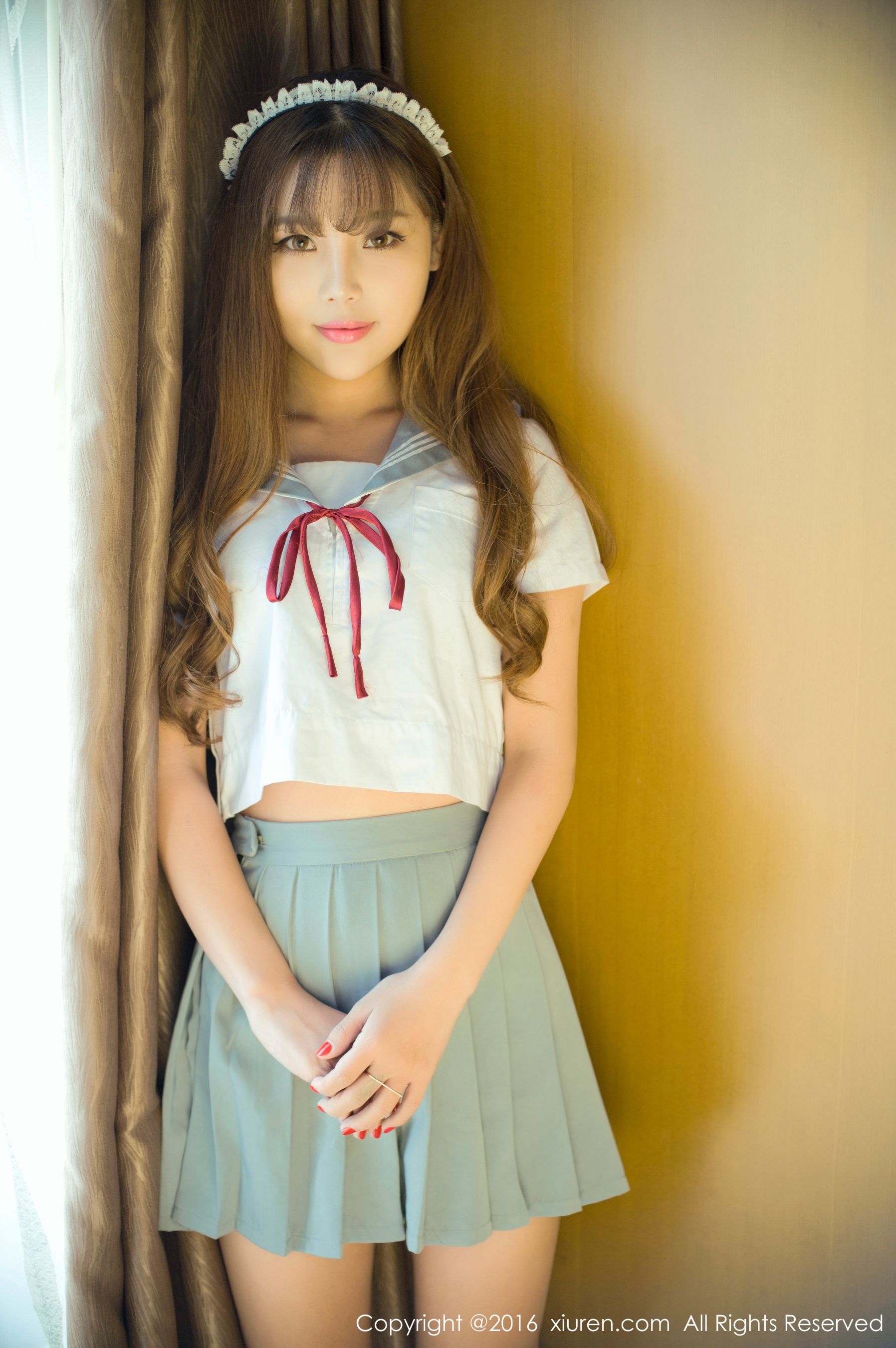 周予然《高中校服户外爆乳，经典日系校服》 [秀人网XiuRen] No.651