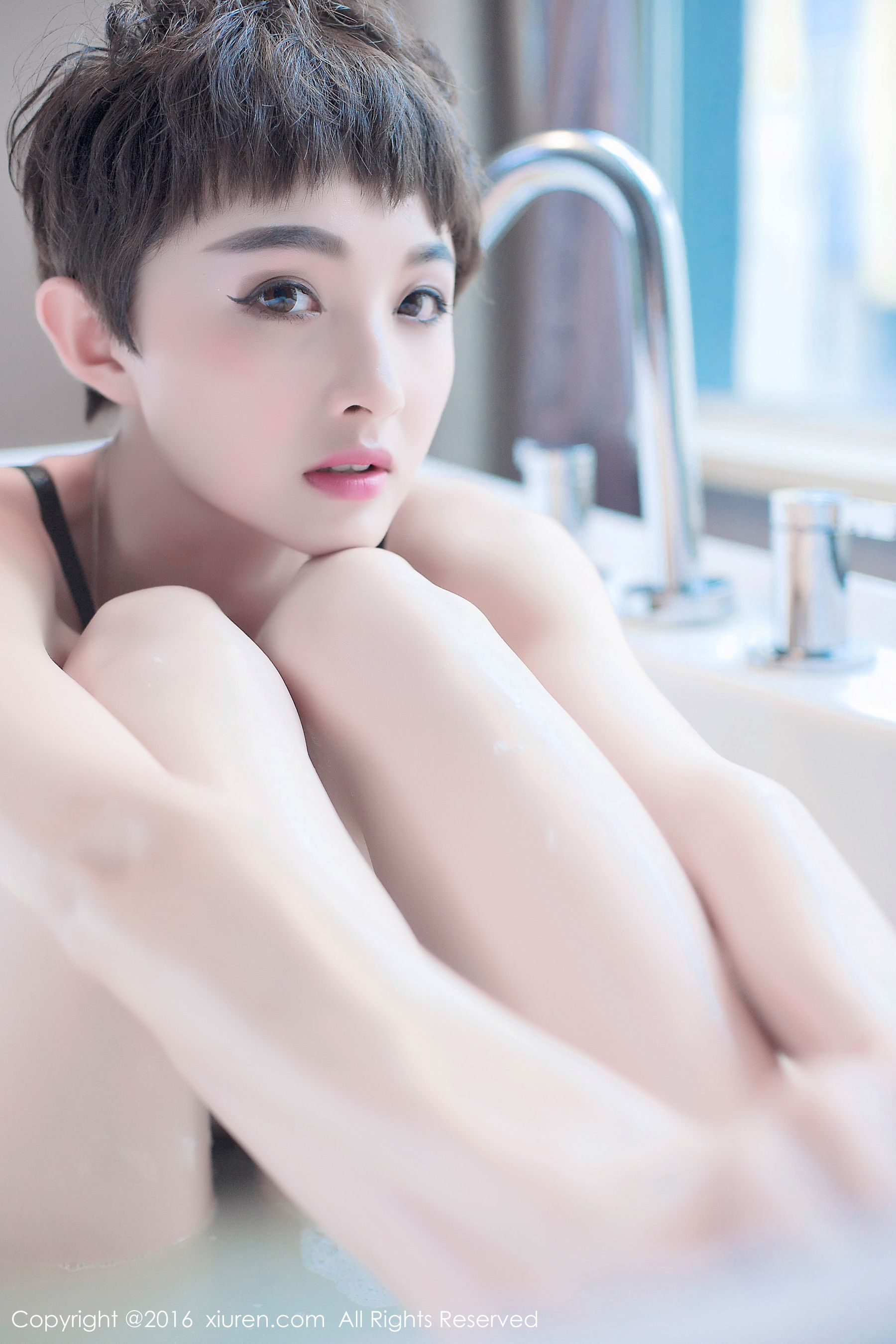 baby_kiki《真实美女空姐的休闲时光》 [秀人网XiuRen] No.657