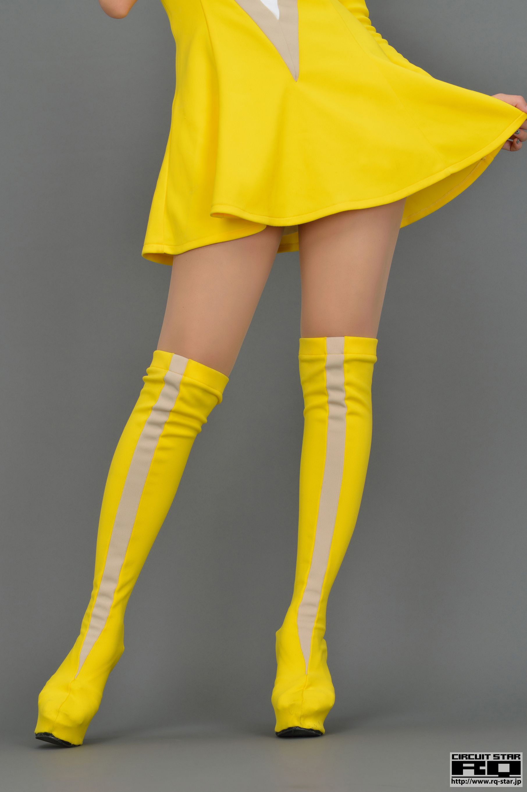 [RQ-STAR] NO.01055 Miki Makibashi 牧橋美輝 Race Queen 赛车女郎