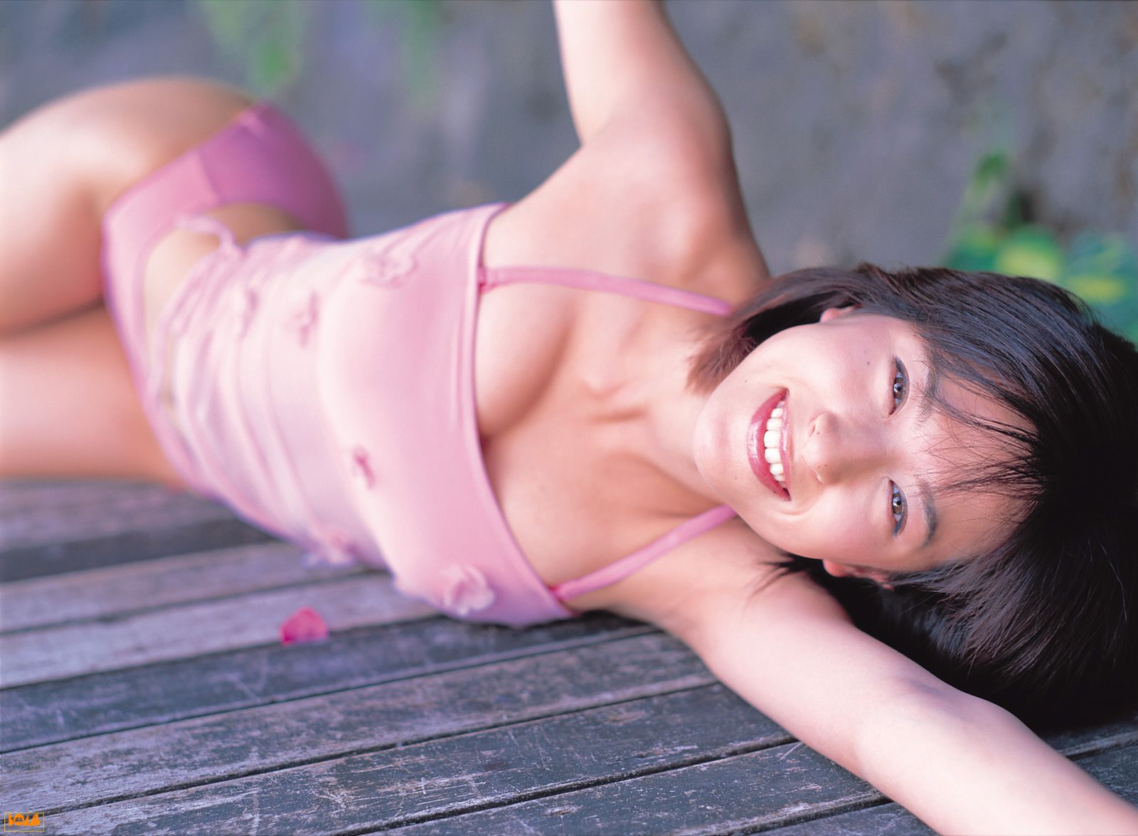 [Bomb.TV] 仲根かすみ《Special Photographs》