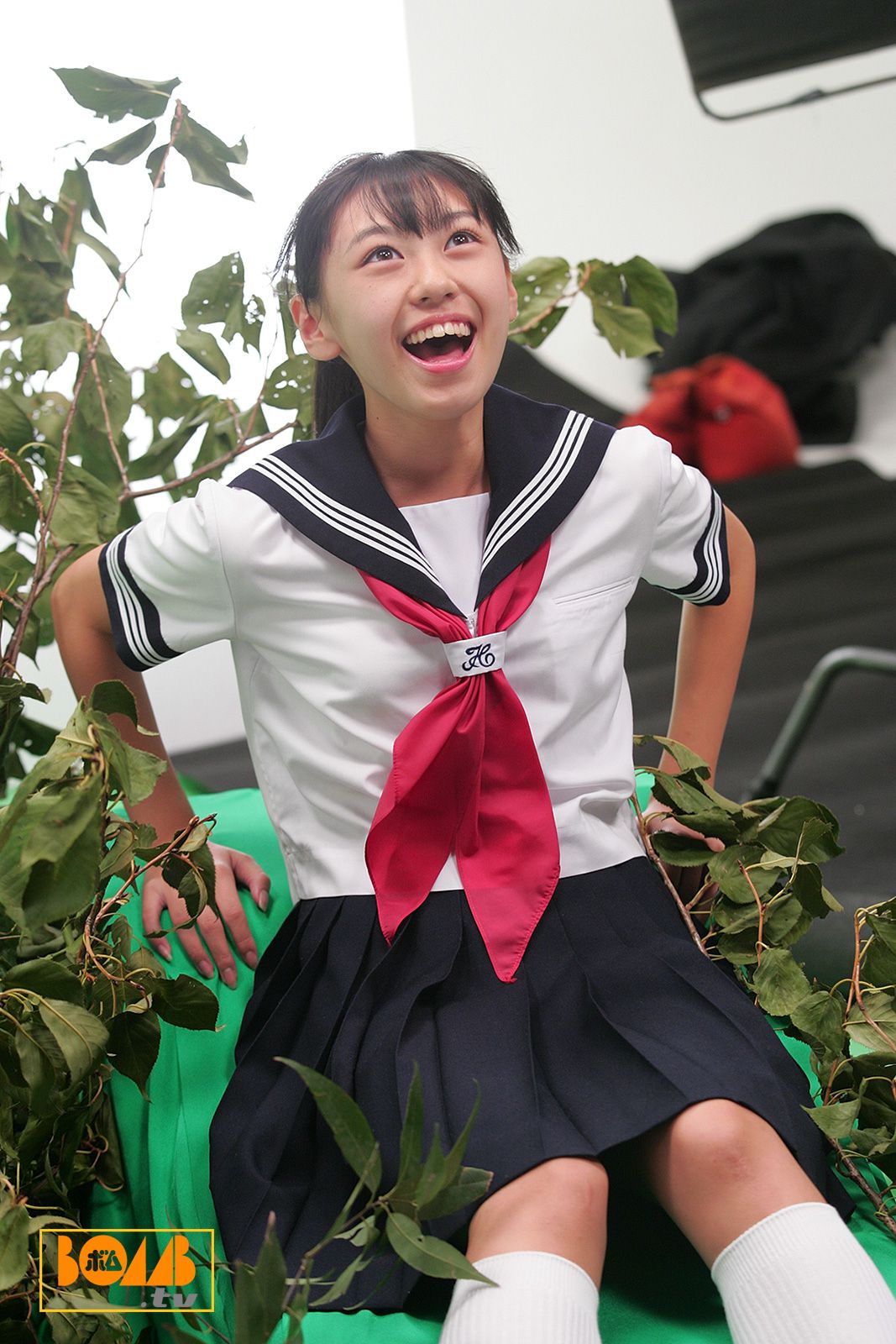 [Bomb.TV] Suika 日本萝莉少女3